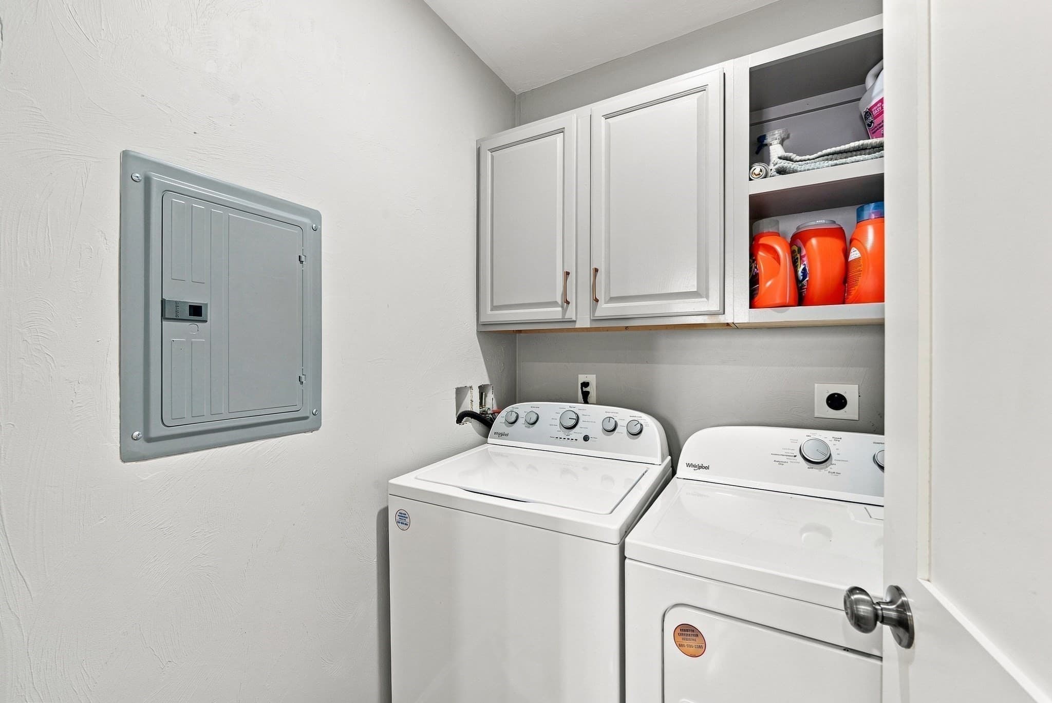 3 Family at 13-15 Falmouth St, Lawrence MA 01843, Lawrence, photo 16 of 42