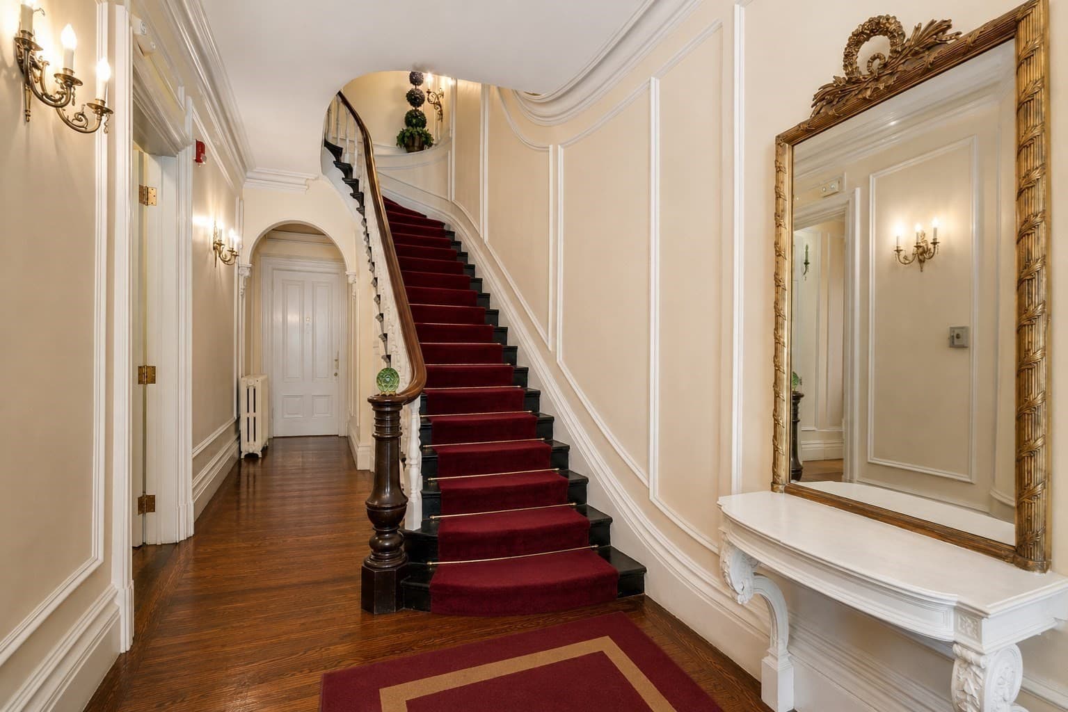 Condominium at 105 Beacon St., # 10, Boston MA 02116, photo 2 of 20