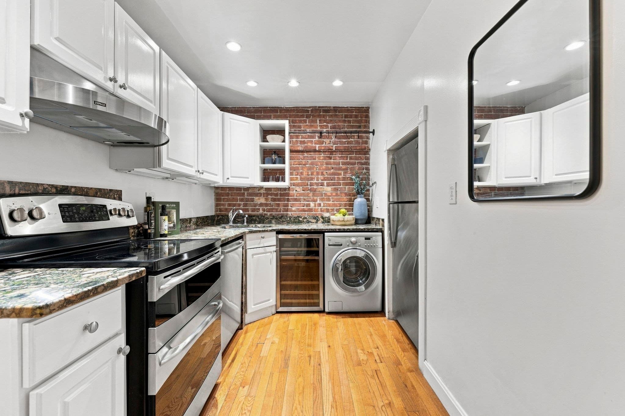 Condominium at 105 Beacon St., # 10, Boston MA 02116, photo 11 of 20