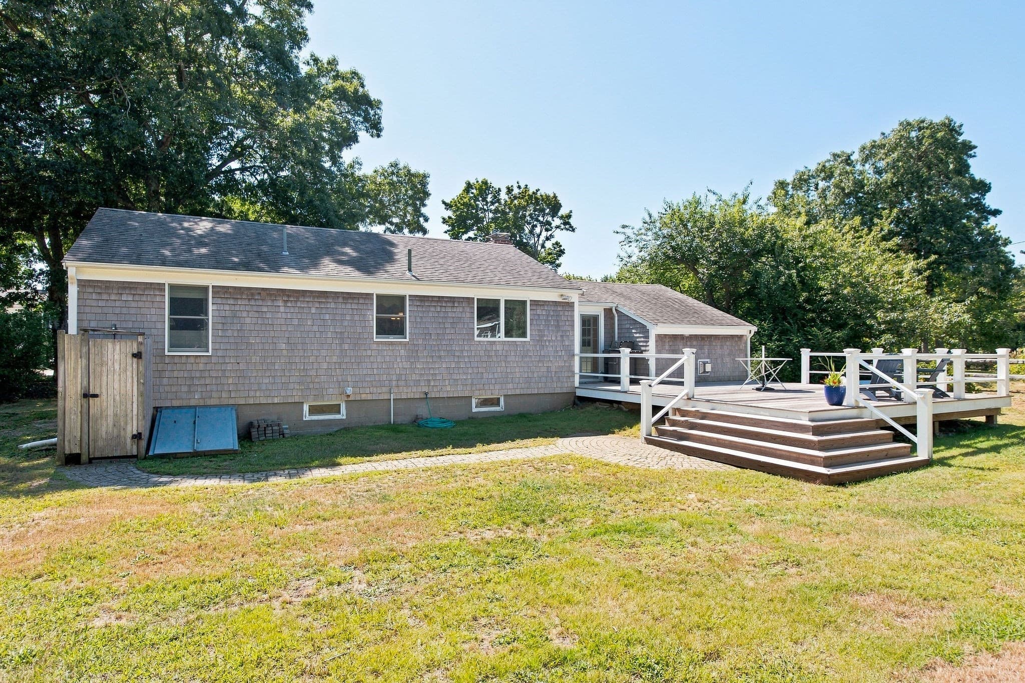 Single Family Residence at 4 Old Mill Ln, Harwich MA 02645, Harwich, photo 6 of 39