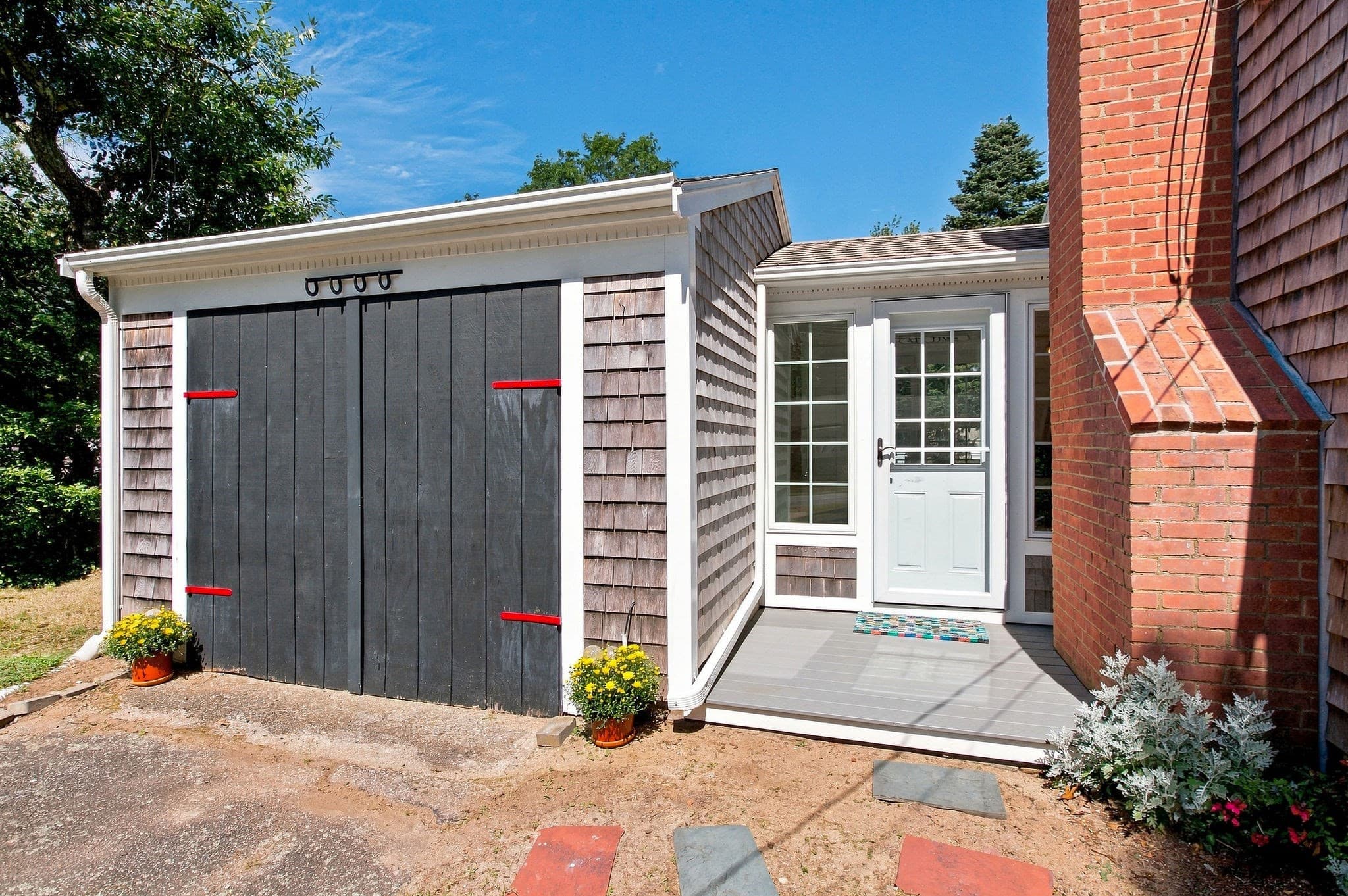 Single Family Residence at 4 Old Mill Ln, Harwich MA 02645, Harwich, photo 3 of 39