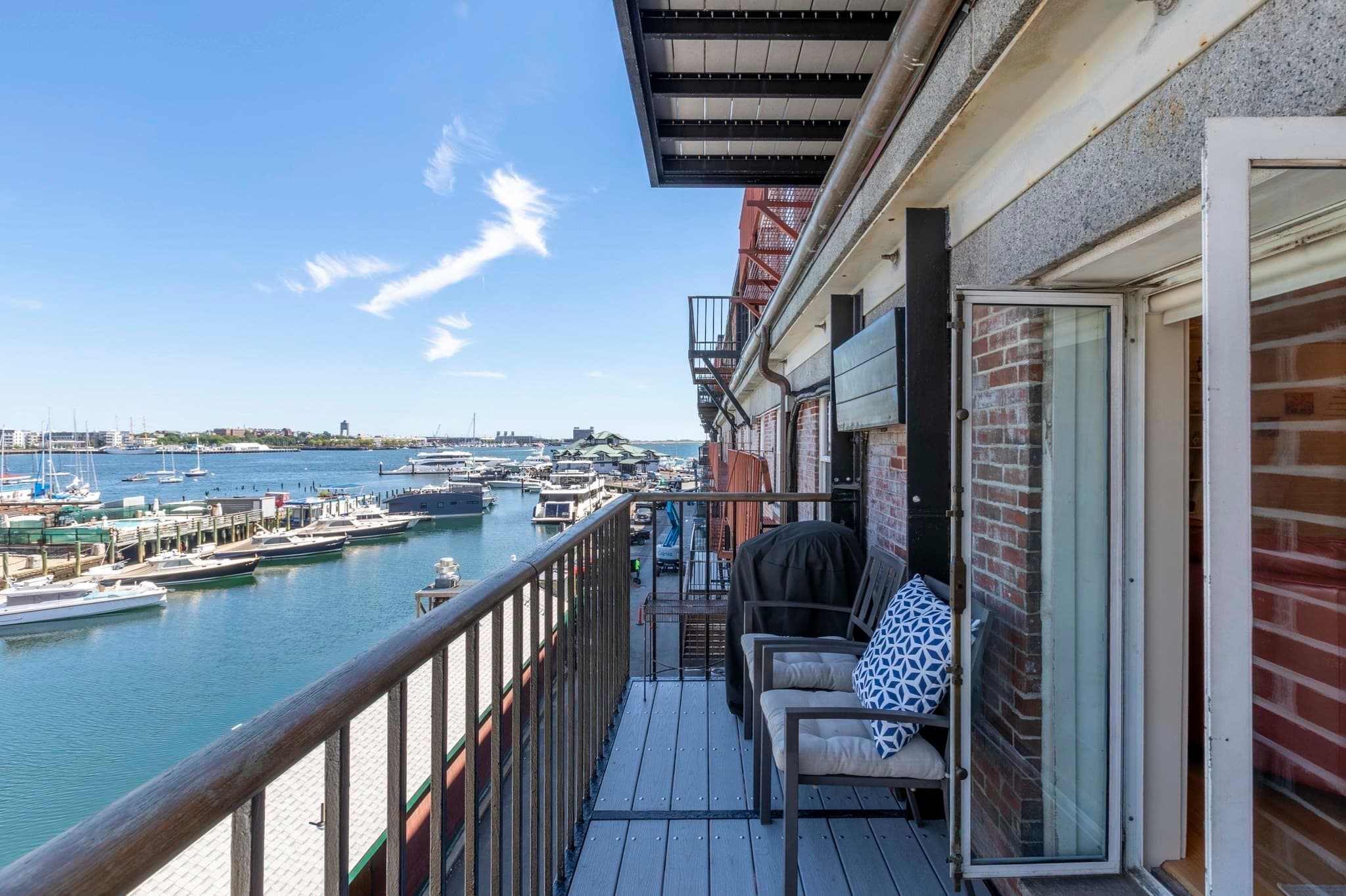 33 Commercial Wharf # 42, Boston MA 02110