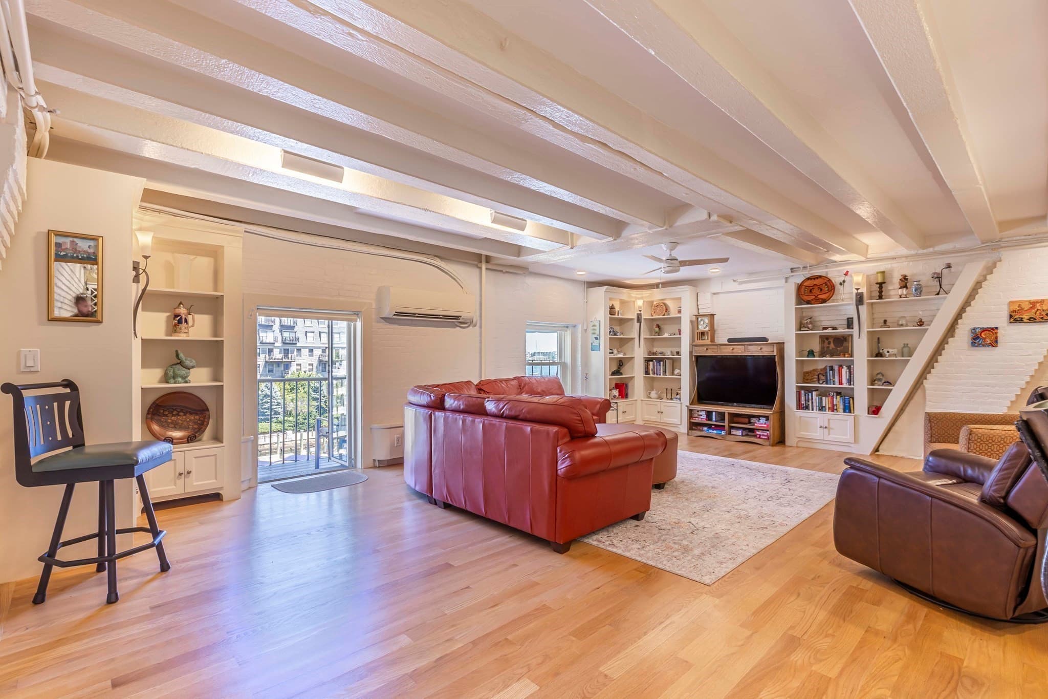 Condominium at 33 Commercial Wharf # 42, Boston MA 02110, photo 10 of 29
