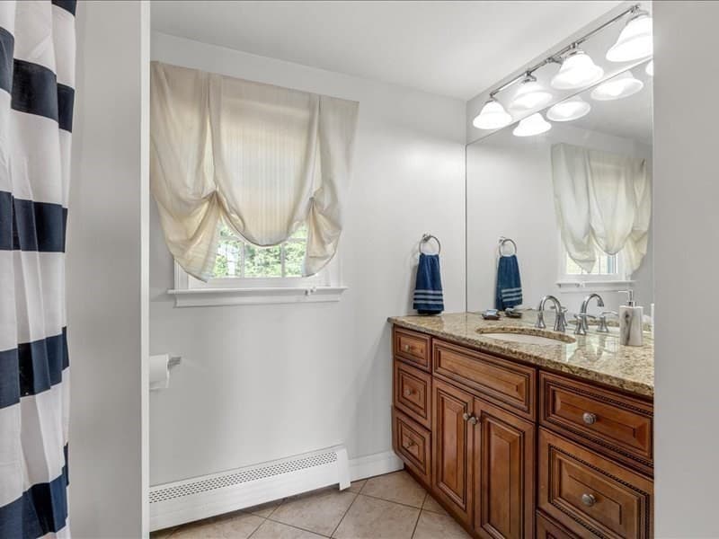 Single Family Residence at 6 Eagle Rd, Marshfield MA 02050, Marshfield, photo 23 of 41