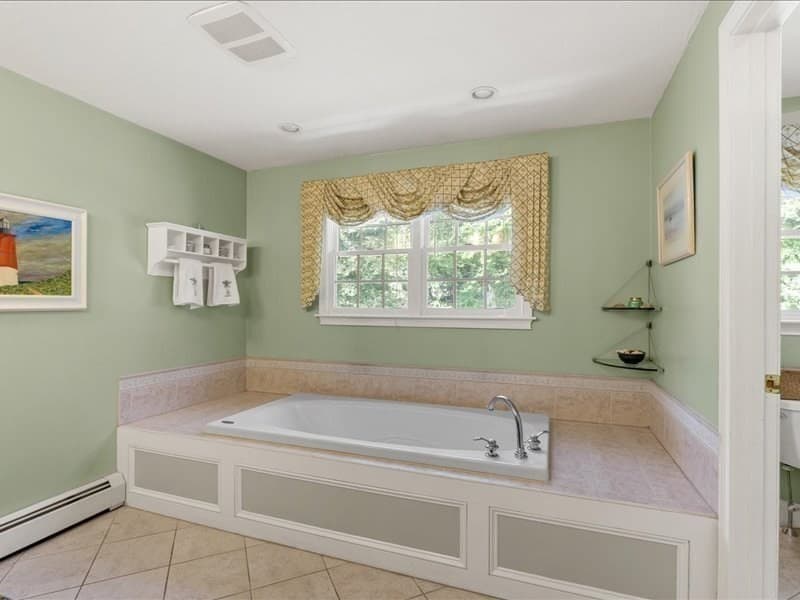 Single Family Residence at 6 Eagle Rd, Marshfield MA 02050, Marshfield, photo 17 of 41