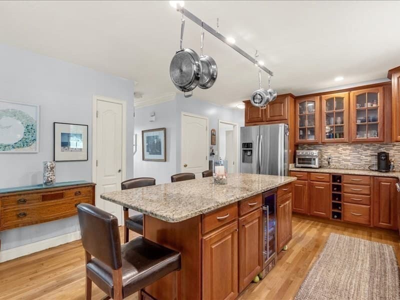 Single Family Residence at 6 Eagle Rd, Marshfield MA 02050, Marshfield, photo 5 of 41
