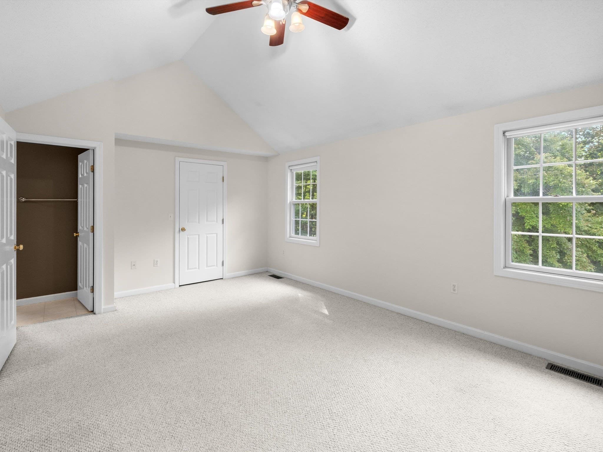 Condominium at 53 Lancaster Rd # 10, Clinton MA 01510, Clinton, photo 17 of 42