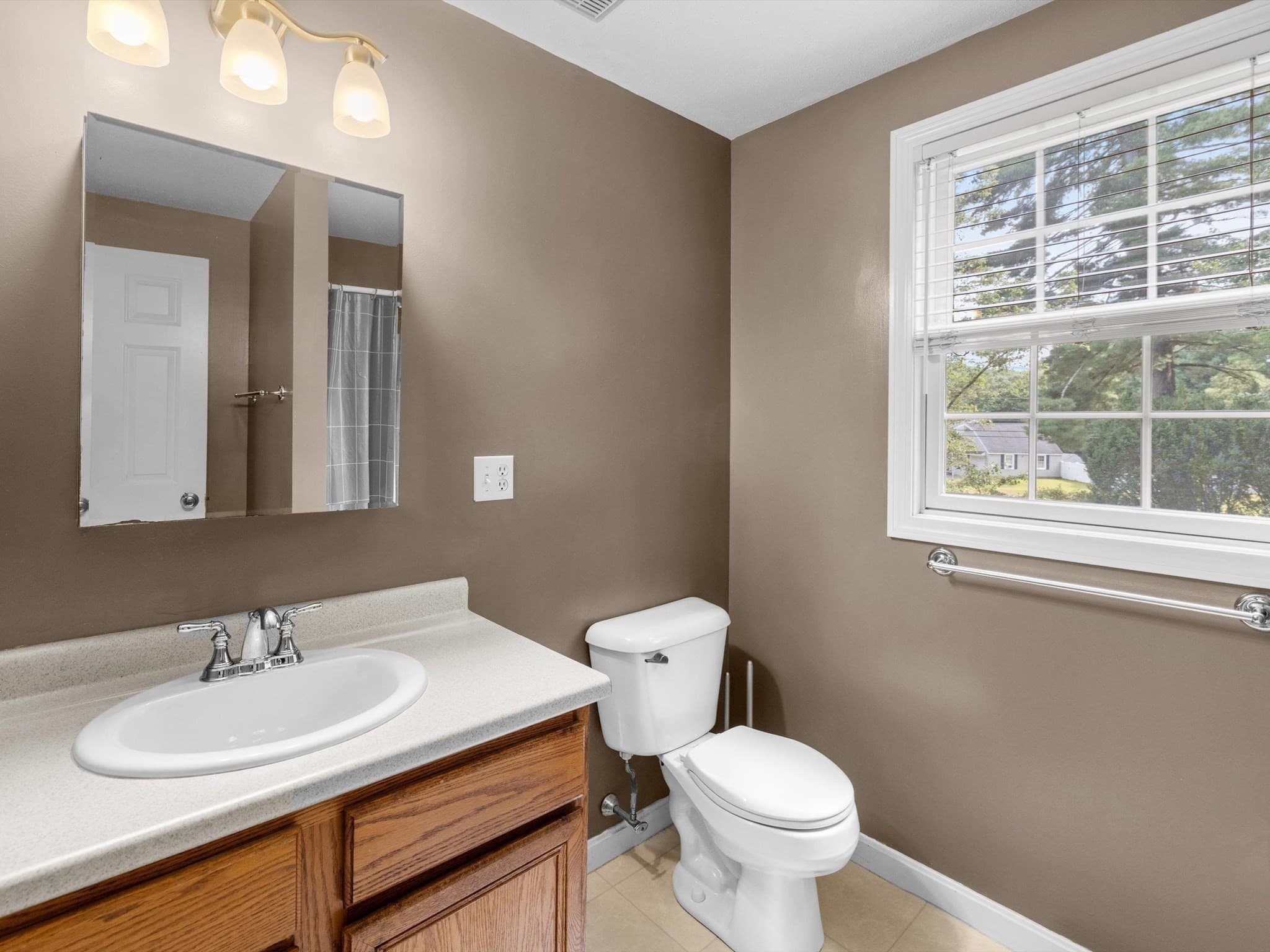 Condominium at 53 Lancaster Rd # 10, Clinton MA 01510, Clinton, photo 19 of 42