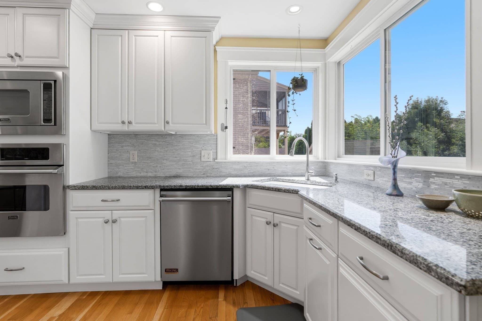 Condominium at 46 Slade St # 46, Belmont MA 02478, Belmont, photo 3 of 25