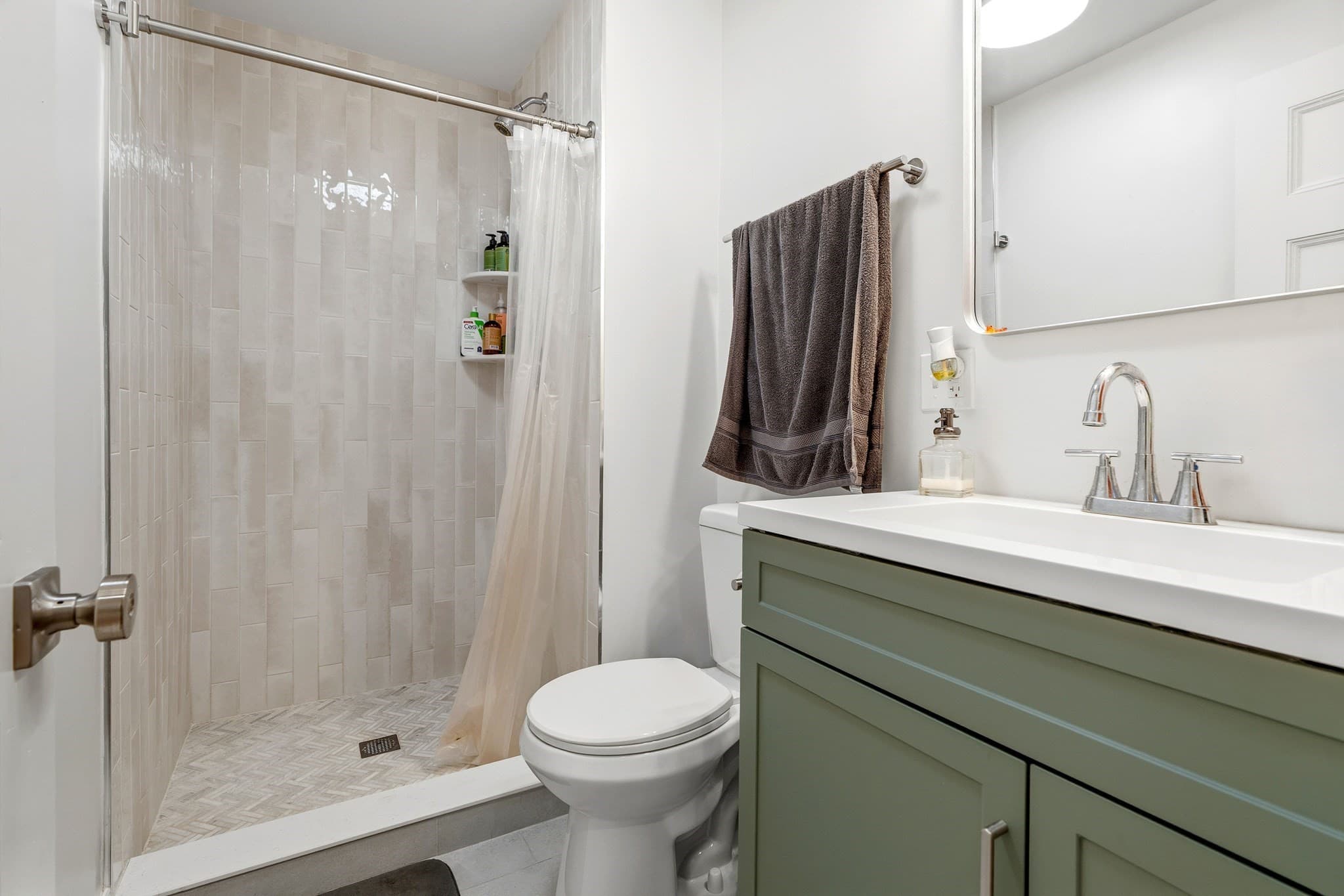 5+ Family - 5+ Units Side by Side at 374-374A Centre St, Boston MA 02130, Boston, photo 16 of 40