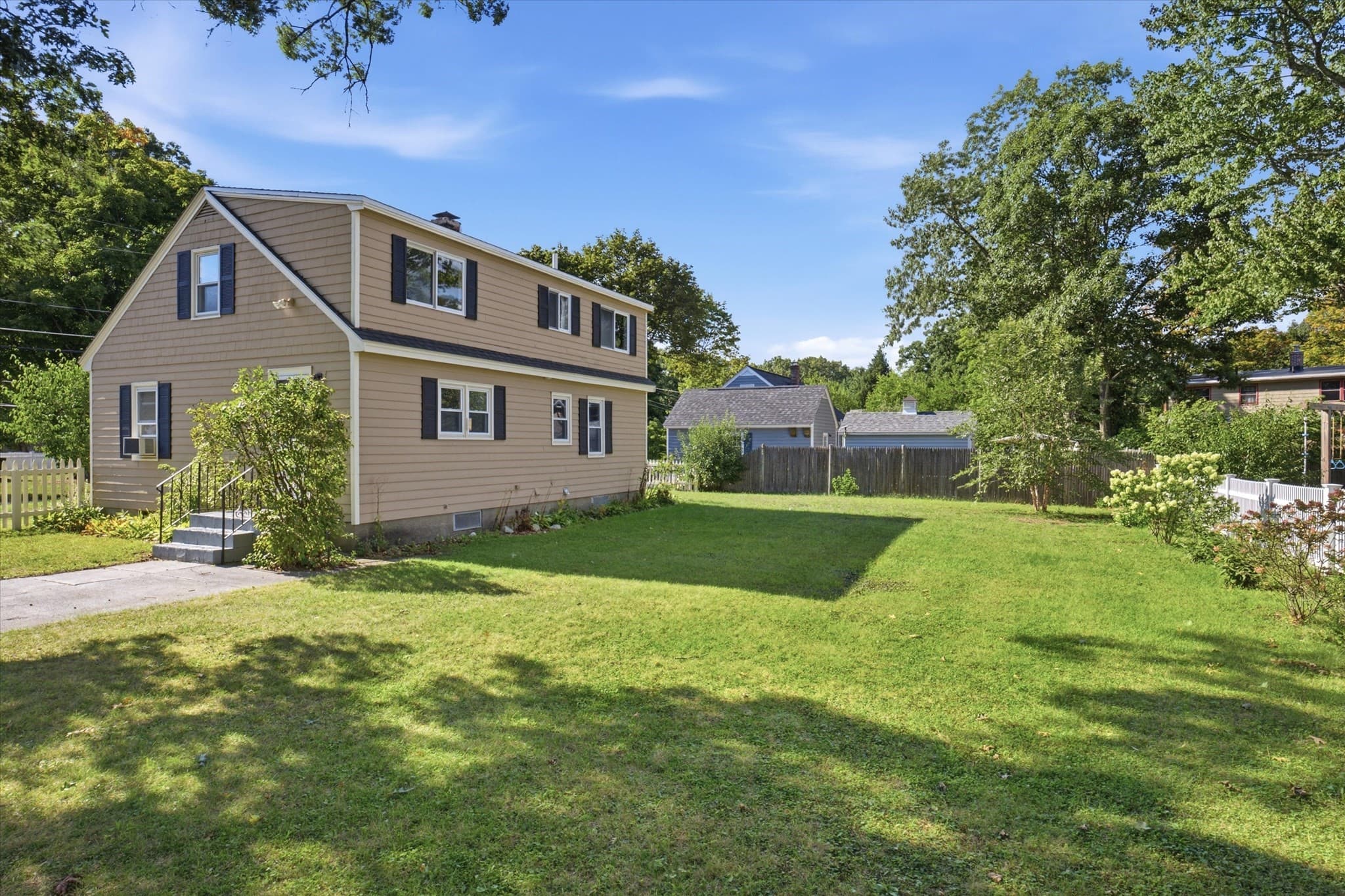 Single Family Residence at 6 Pleasant St, Chelmsford MA 01824, photo 38 of 42