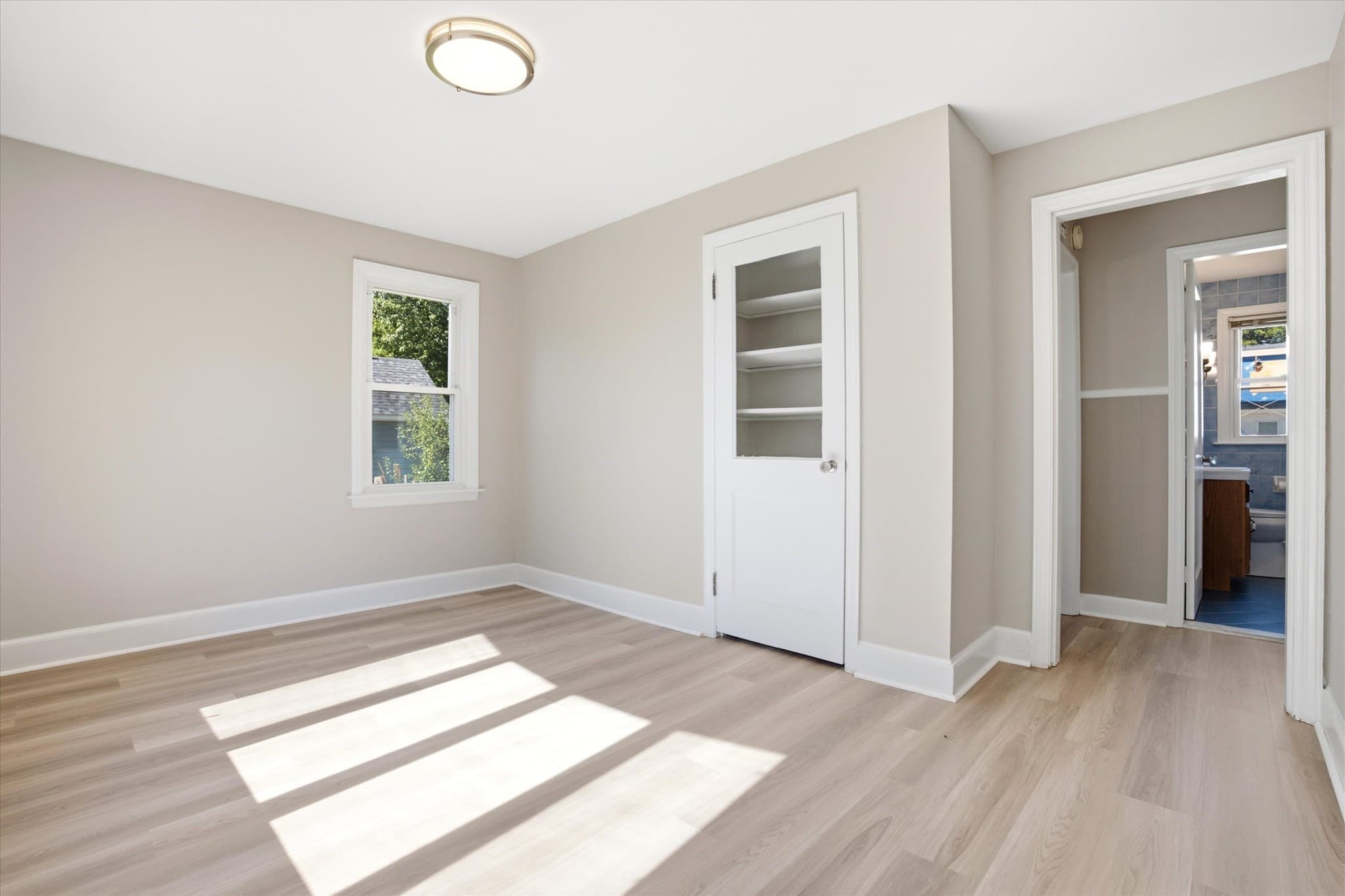 Single Family Residence at 6 Pleasant St, Chelmsford MA 01824, photo 33 of 42