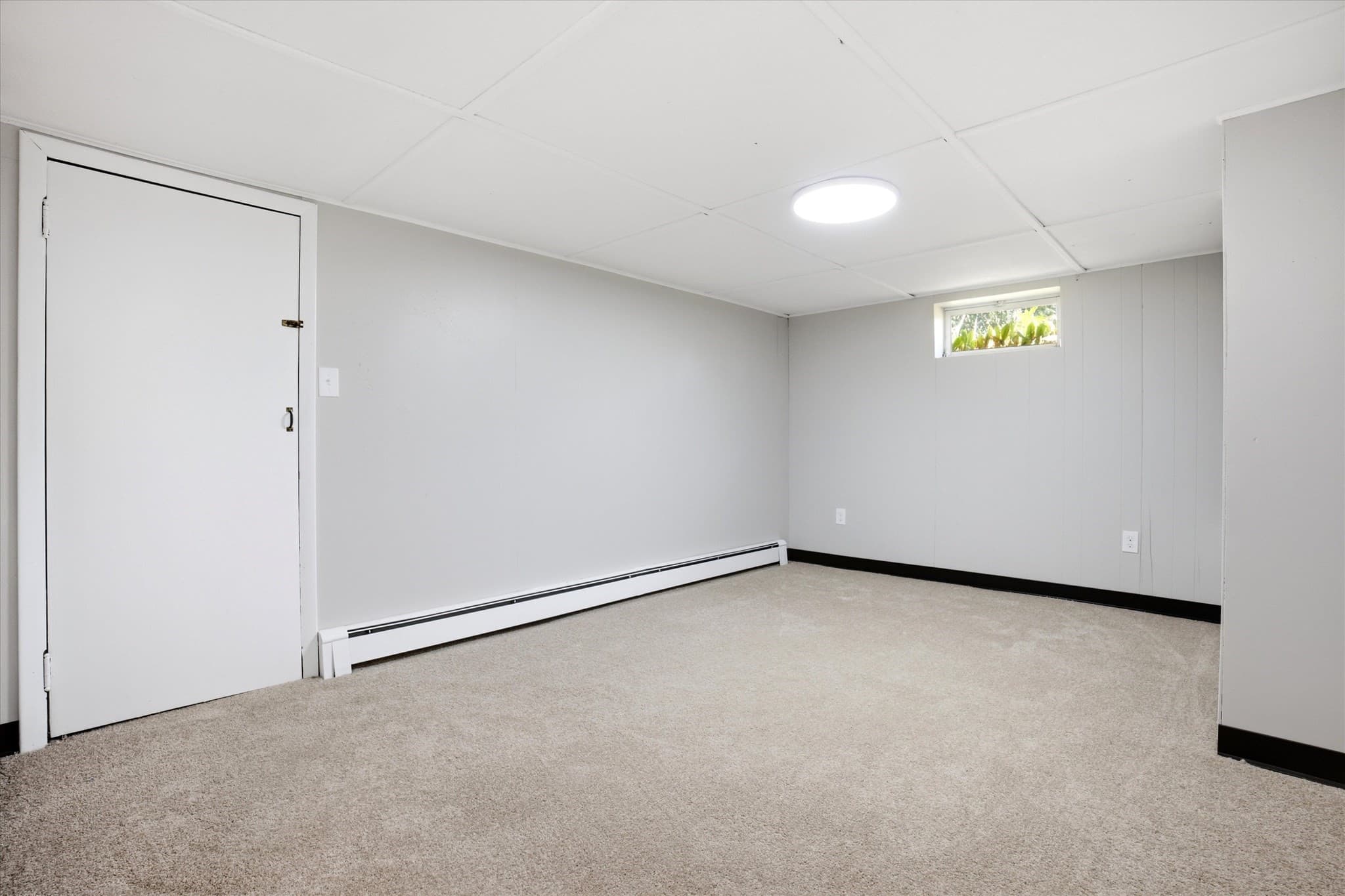Single Family Residence at 6 Pleasant St, Chelmsford MA 01824, photo 31 of 42