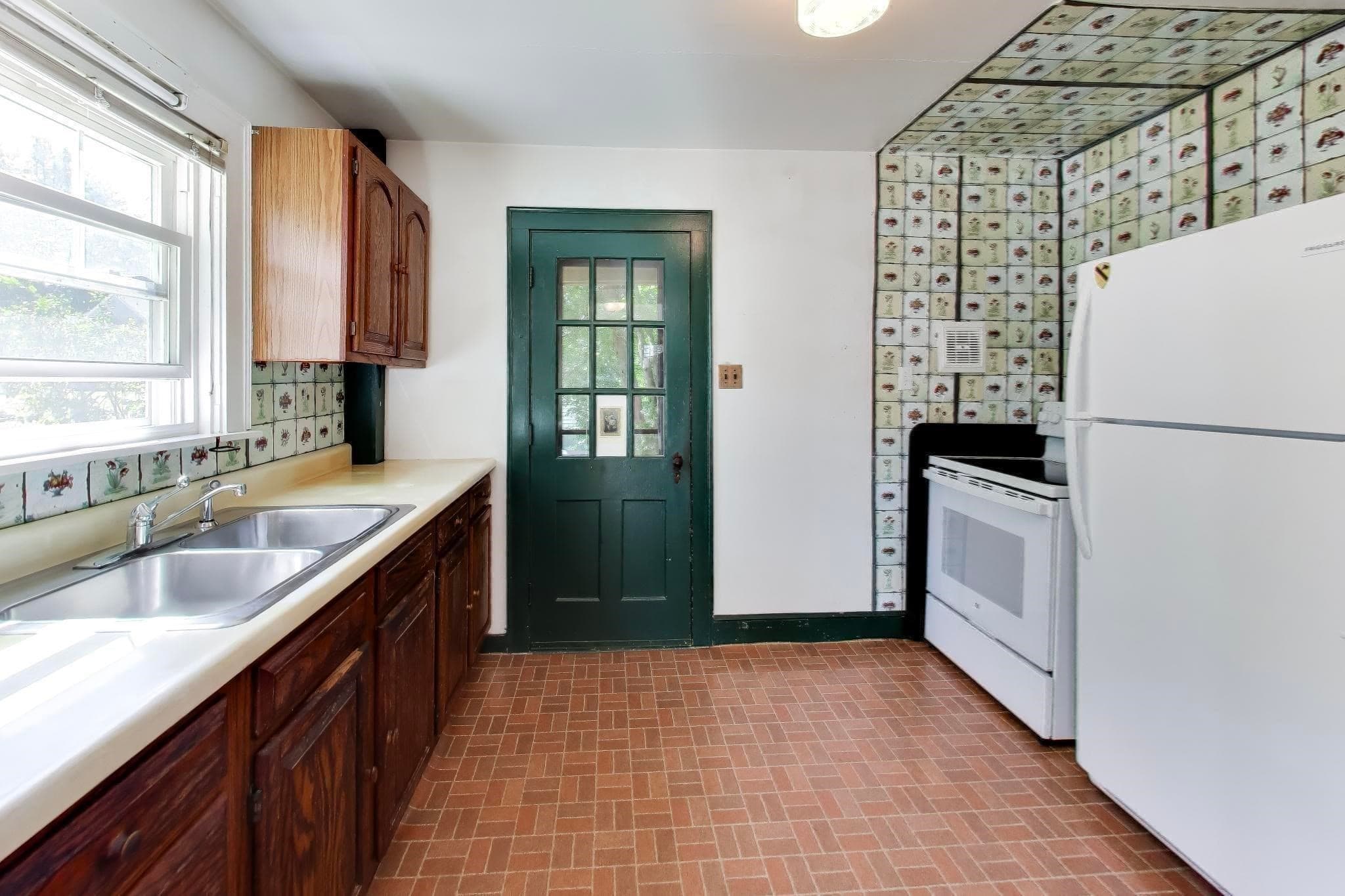 Single Family Residence at 72 Sexton Ave, Westwood MA 02090, Westwood, photo 10 of 33