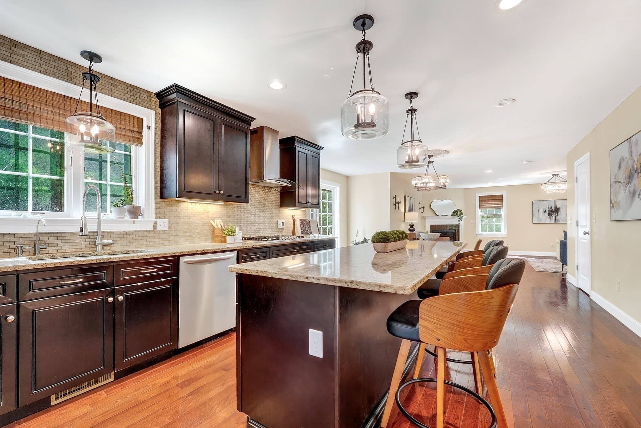 Single Family Residence at 4 Murray Hill Circle, Wilmington MA 01887, Wilmington, photo 2 of 38