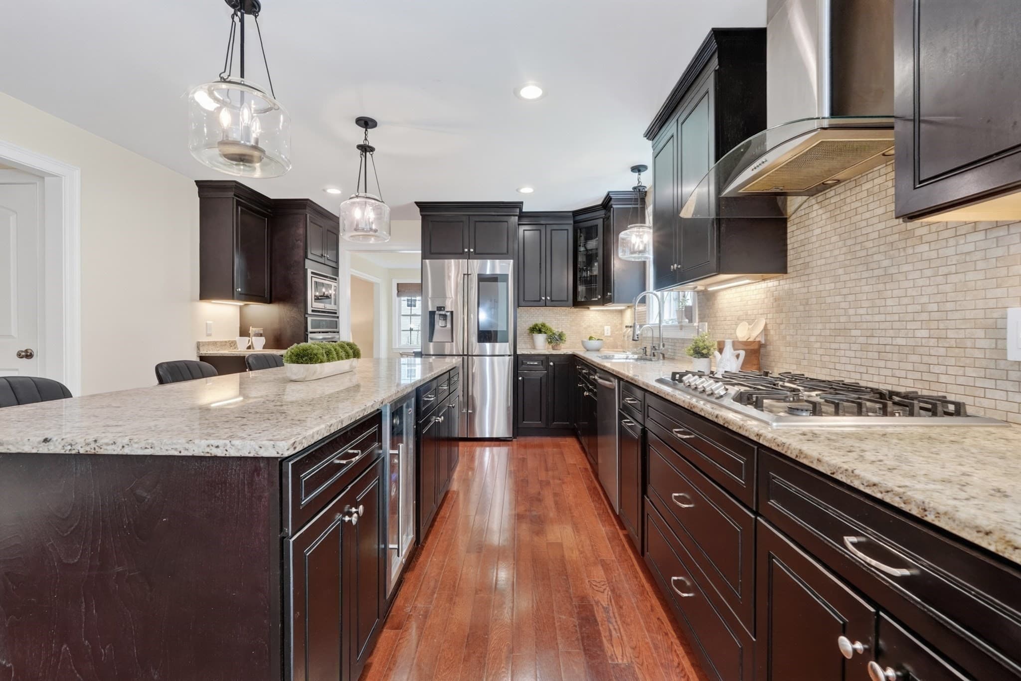 Single Family Residence at 4 Murray Hill Circle, Wilmington MA 01887, Wilmington, photo 4 of 38