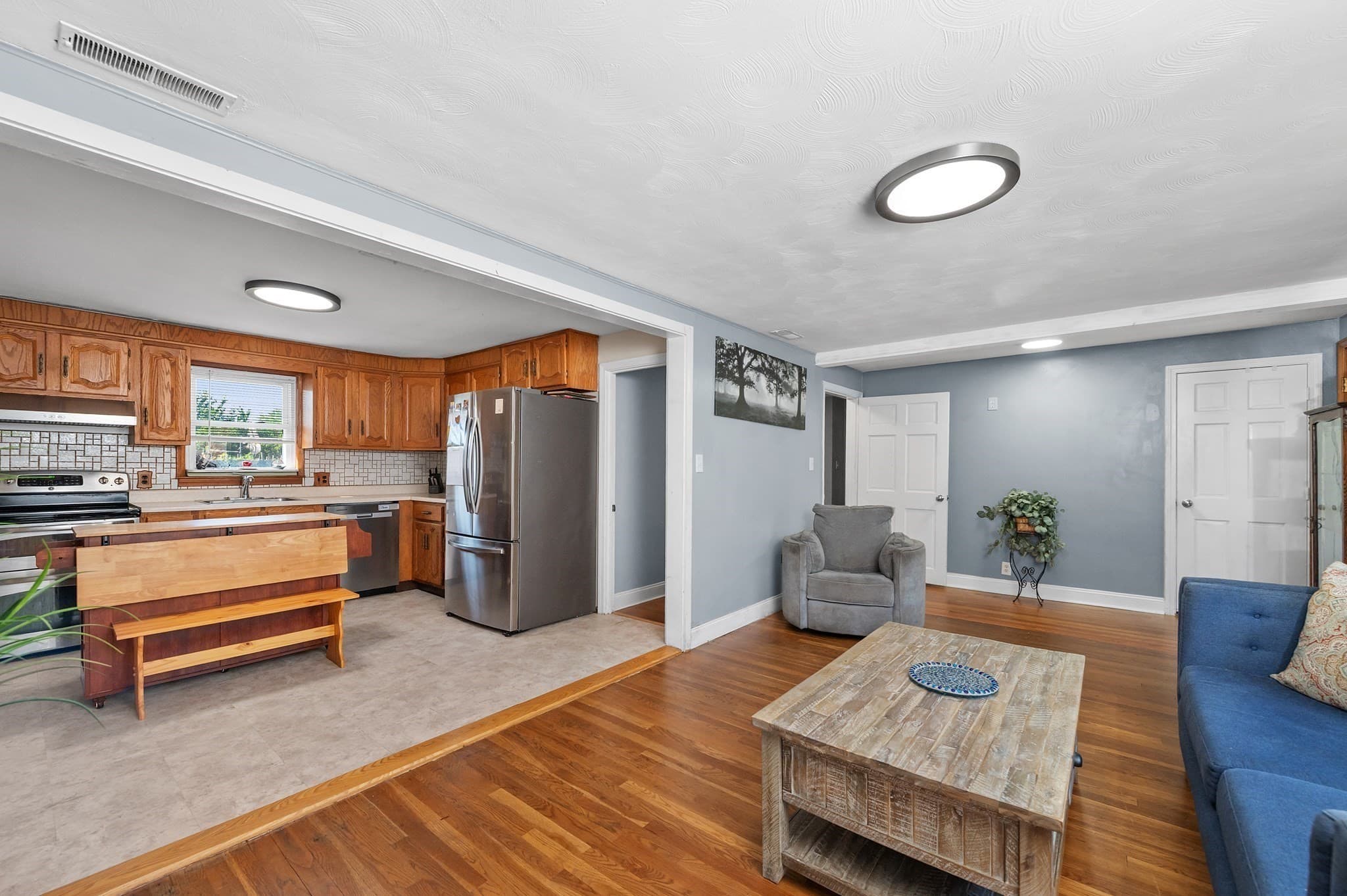 Single Family Residence at 9 Fosters Ln, Wakefield MA 01880, photo 6 of 29
