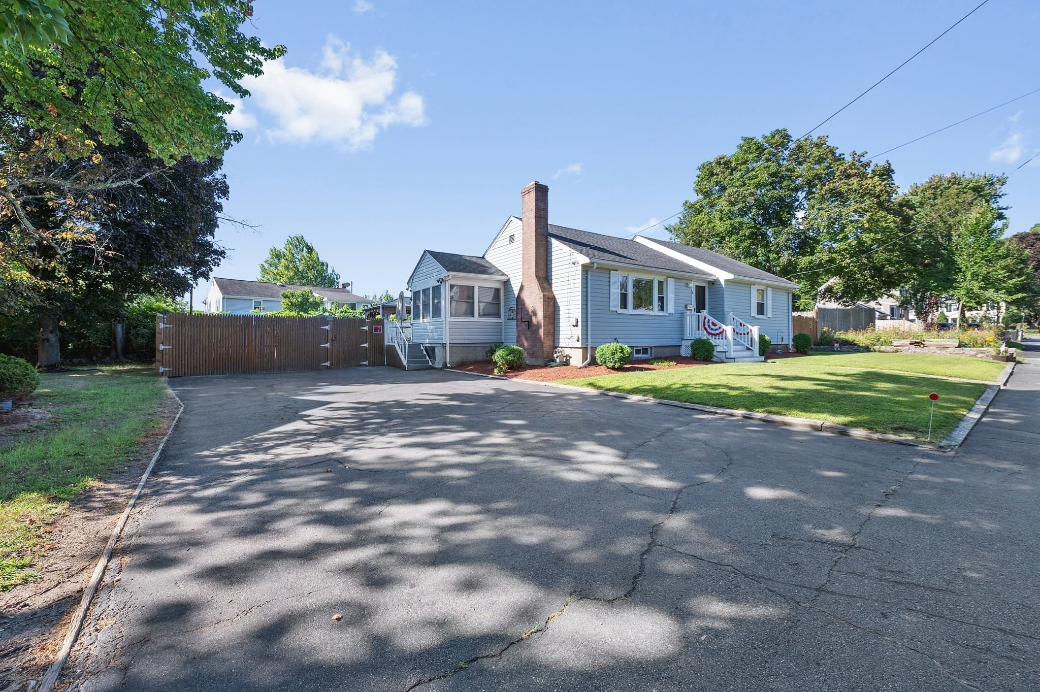 Single Family Residence at 9 Fosters Ln, Wakefield MA 01880, photo 13 of 29
