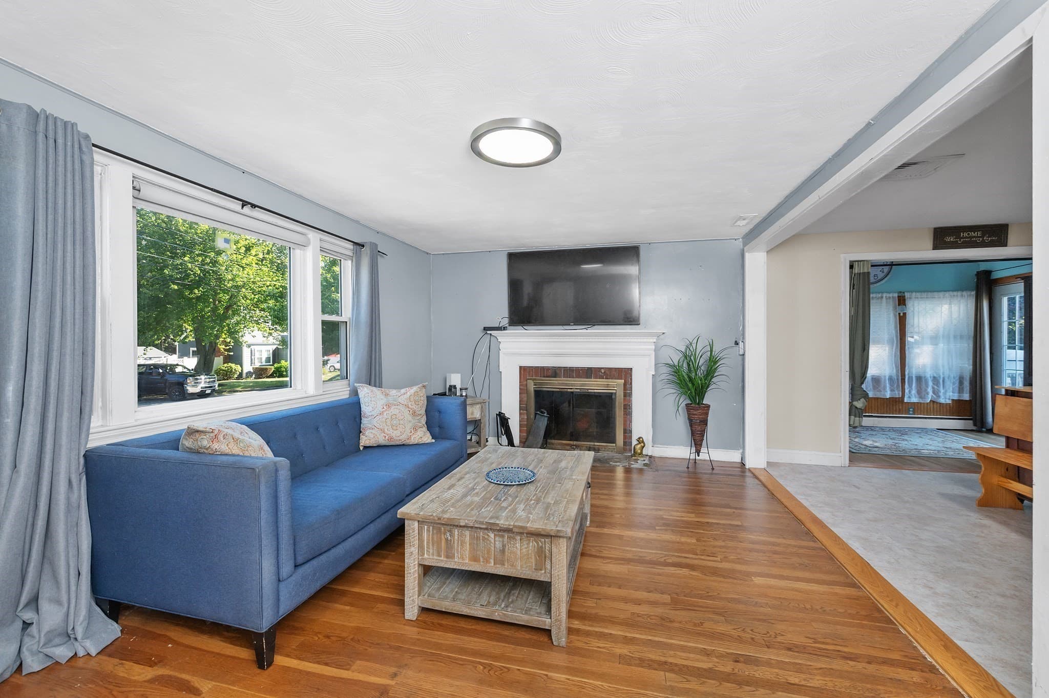 Single Family Residence at 9 Fosters Ln, Wakefield MA 01880, photo 7 of 29