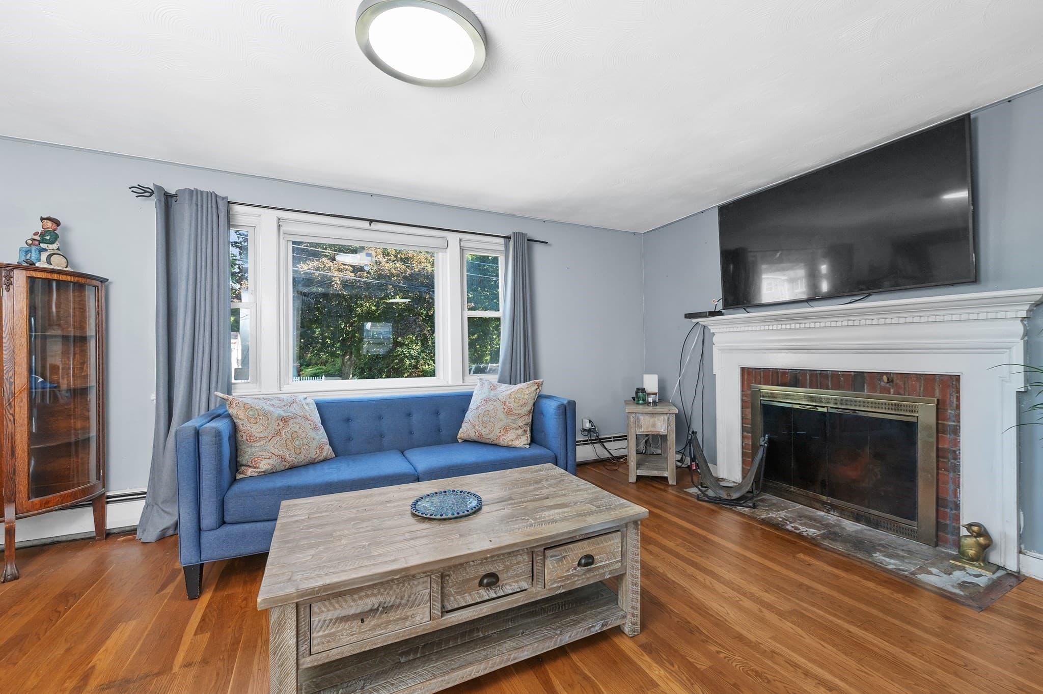 Single Family Residence at 9 Fosters Ln, Wakefield MA 01880, photo 9 of 29
