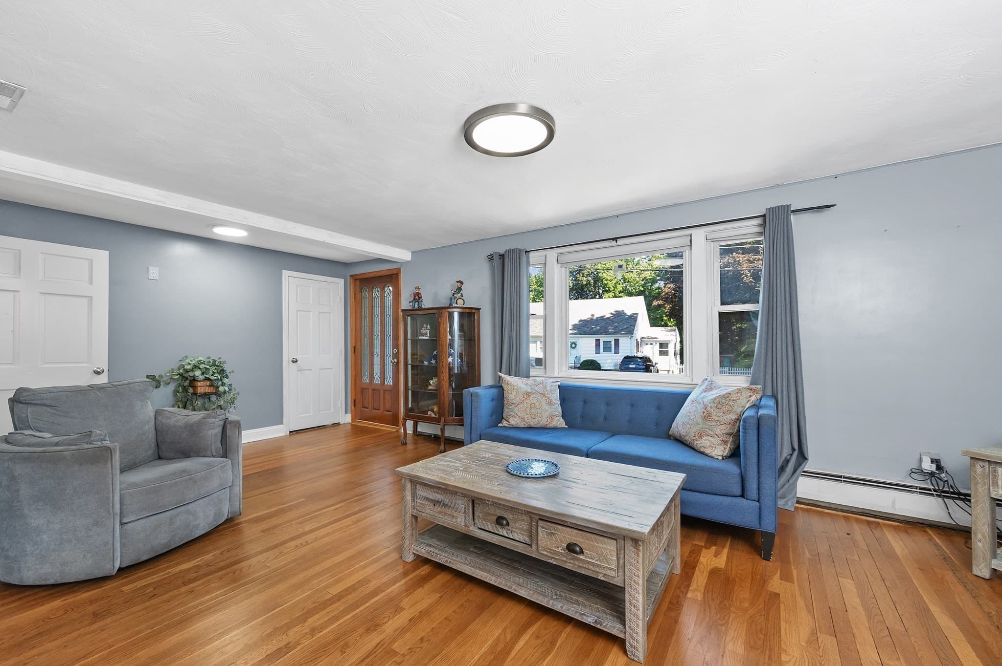 Single Family Residence at 9 Fosters Ln, Wakefield MA 01880, photo 8 of 29