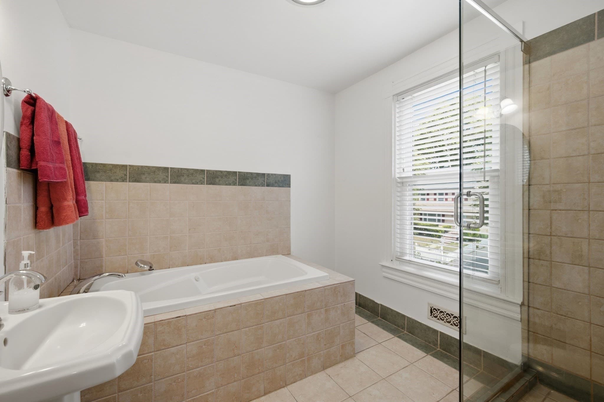 Single Family Residence at 36 Walton St, Boston MA 02124, Boston, photo 16 of 42
