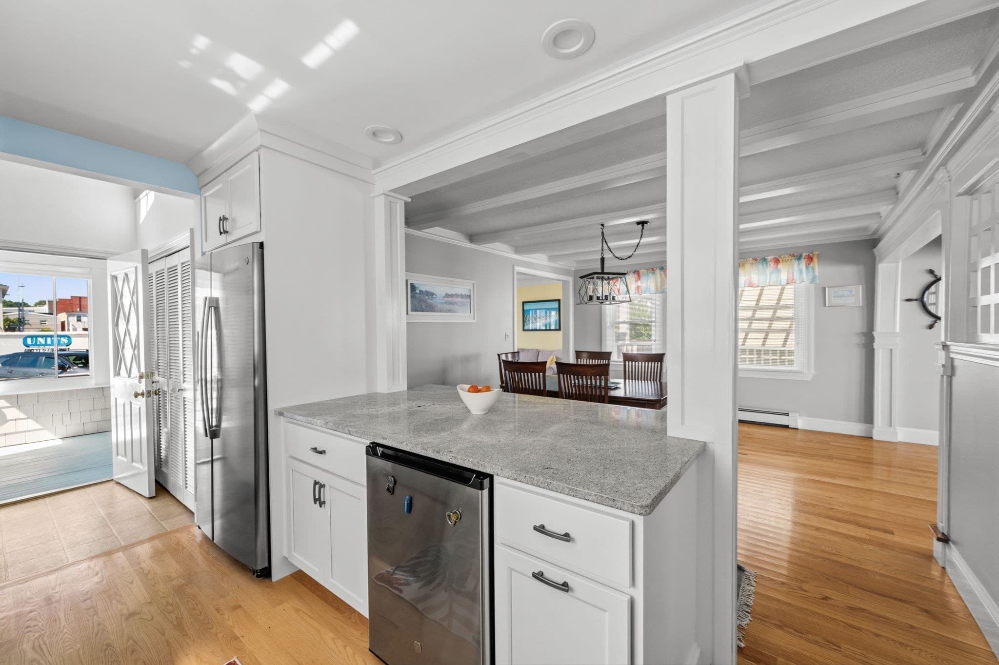 Single Family Residence at 331 Beach Ave, Hull MA 02045, Hull, photo 9 of 26