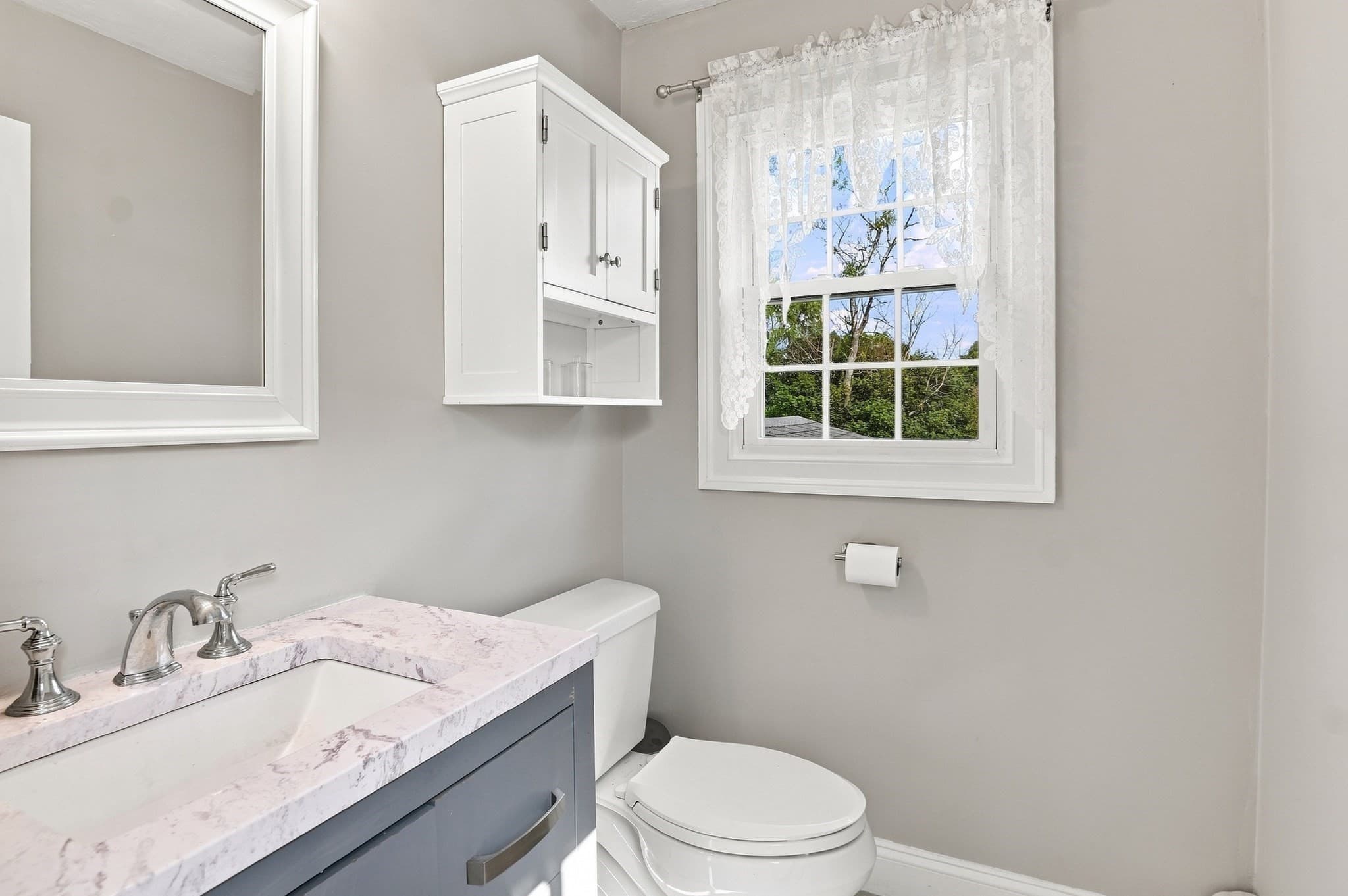 Single Family Residence at 6 Westview Drive, Sutton MA 01590, Sutton, photo 16 of 39