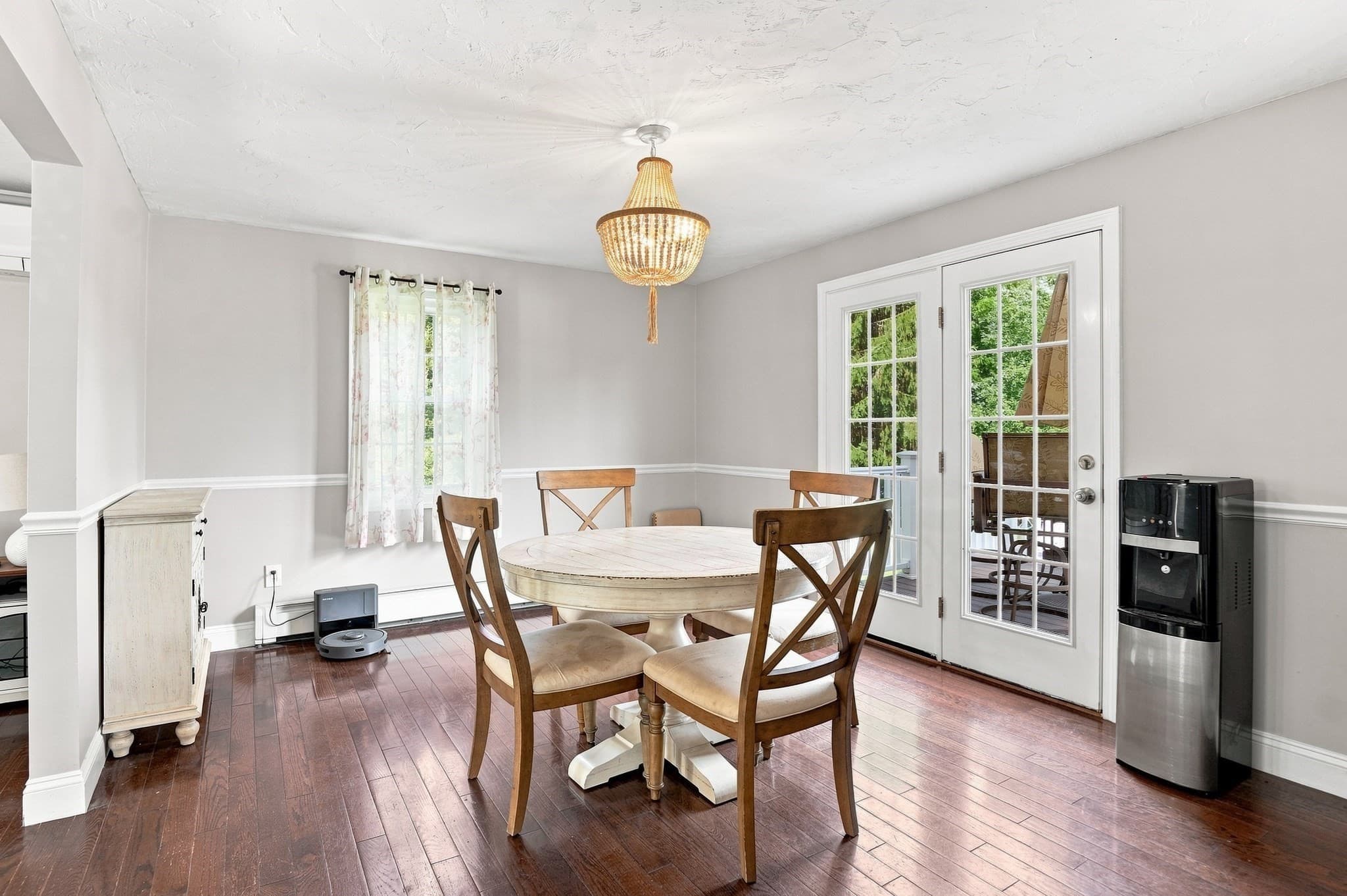 Single Family Residence at 6 Westview Drive, Sutton MA 01590, Sutton, photo 11 of 39