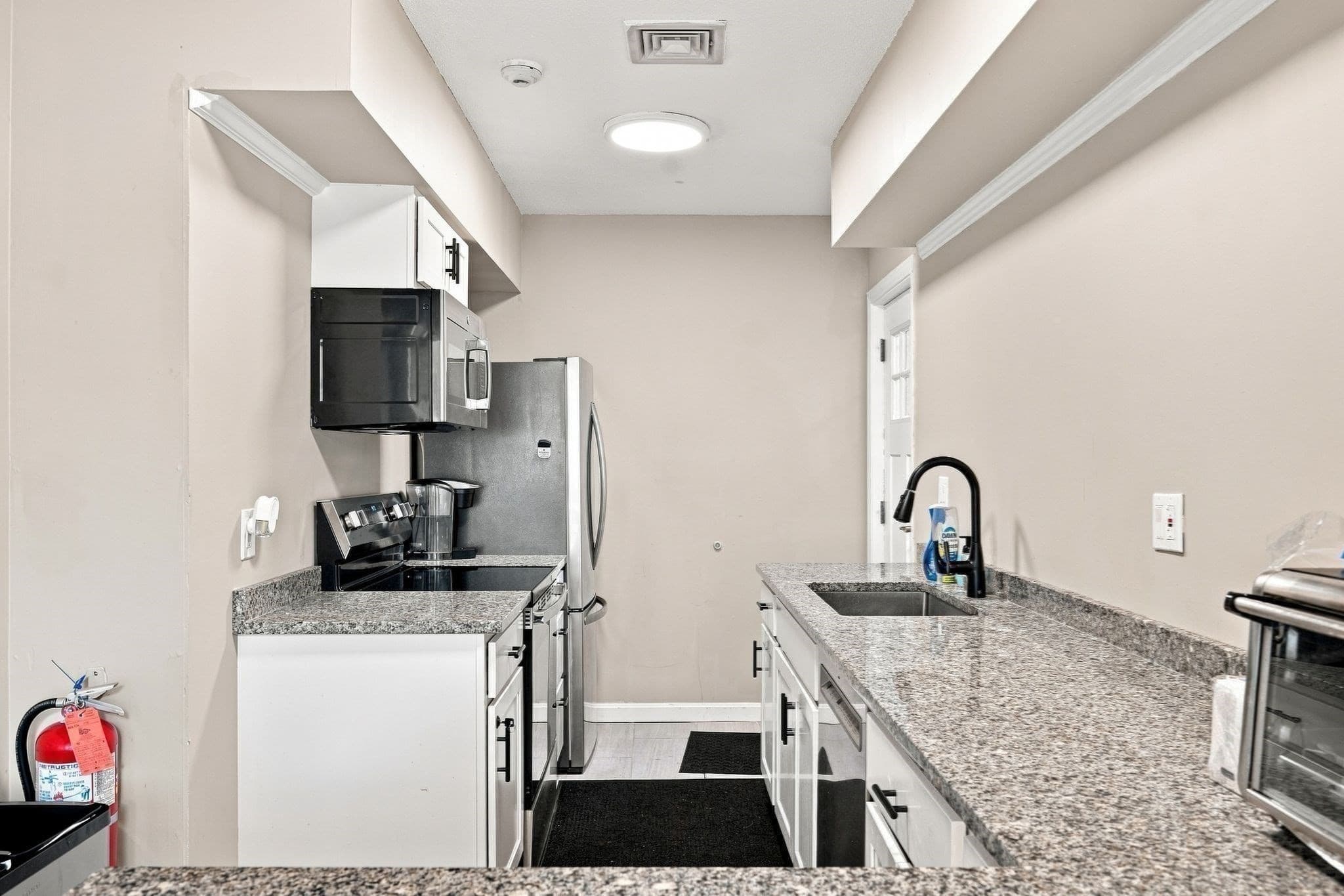 Condominium at 2002 Pheasant Creek Lane # 2002, Peabody MA 01960, Peabody, photo 34 of 41