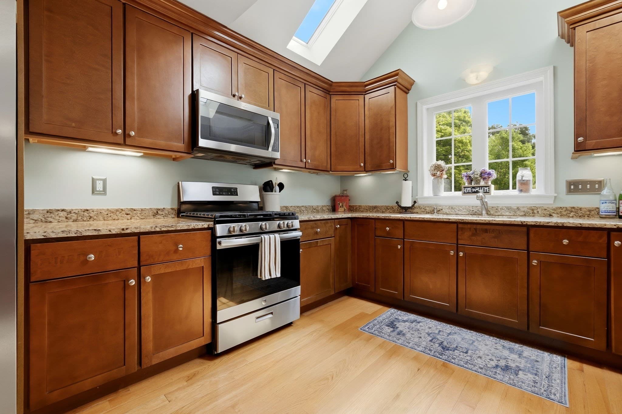 Condominium at 9 Comanche Cir # 11, Haverhill MA 01835, Haverhill, photo 6 of 42