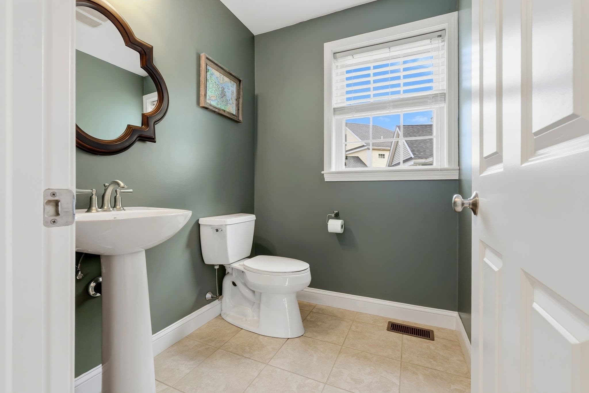 Condominium at 9 Comanche Cir # 11, Haverhill MA 01835, Haverhill, photo 29 of 42