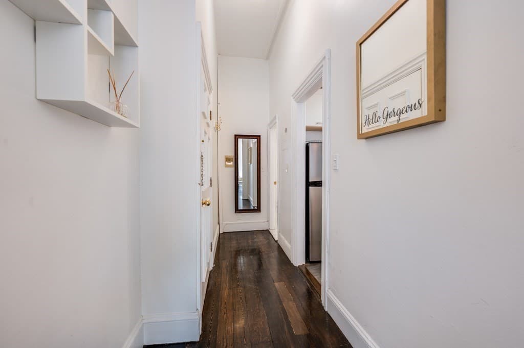 Condominium at 169 Beacon # 4, Boston MA 02116, photo 13 of 20