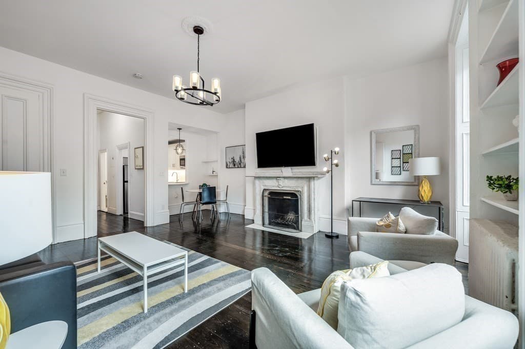 Condominium at 169 Beacon # 4, Boston MA 02116, photo 3 of 20