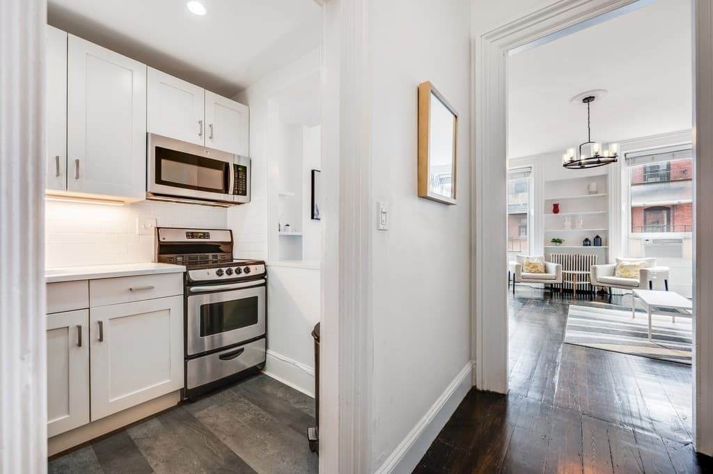 Condominium at 169 Beacon # 4, Boston MA 02116, photo 9 of 20