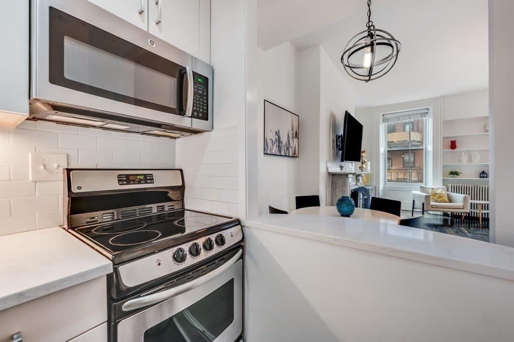 Condominium at 169 Beacon # 4, Boston MA 02116, photo 11 of 20