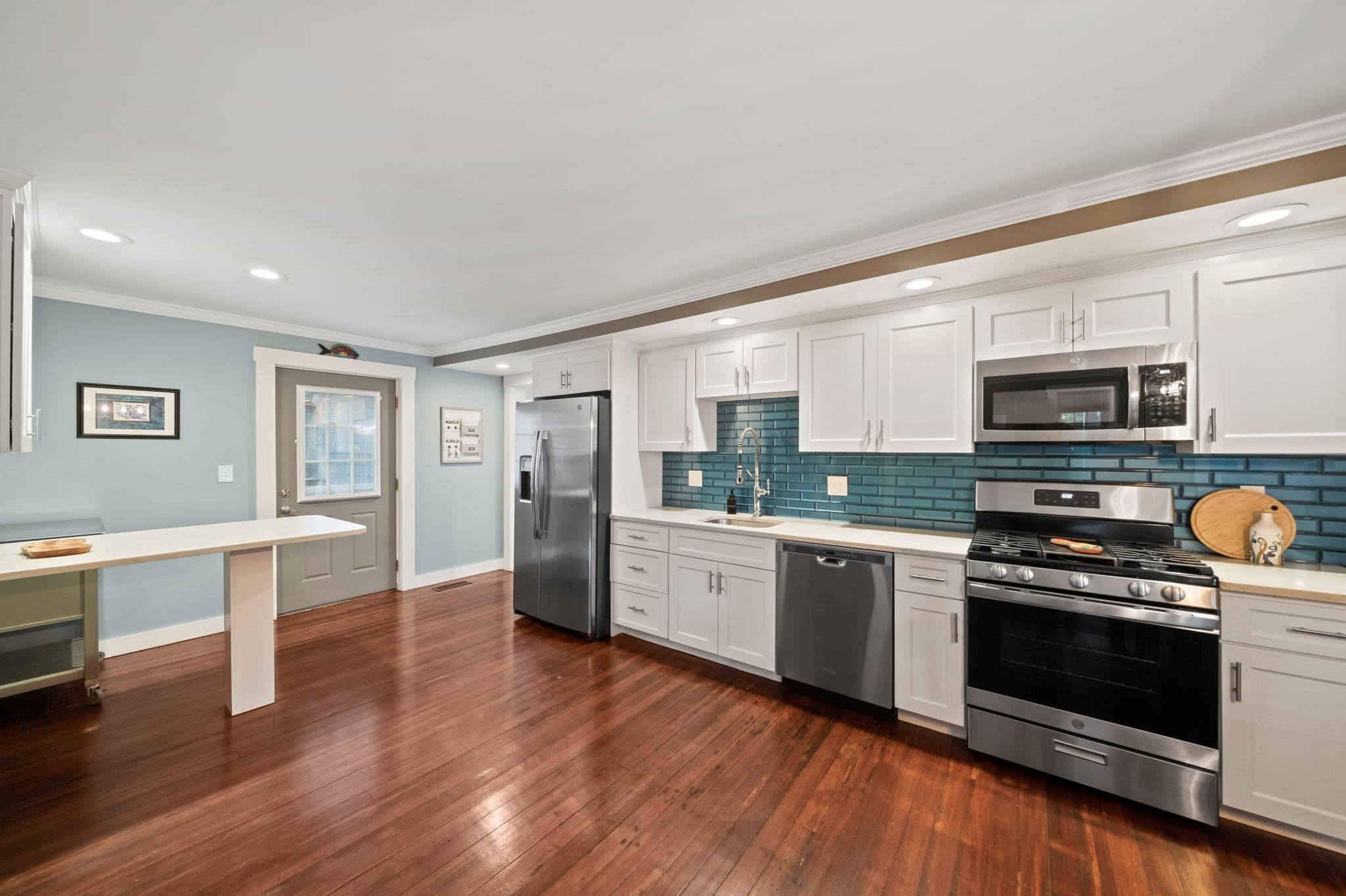 Single Family Residence at 3 Lincoln St, Hull MA 02045, Hull, photo 9 of 42
