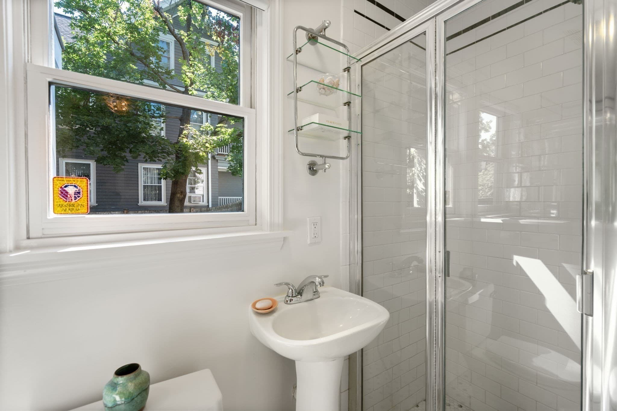 Condominium at 160 Appleton Street # 1, Cambridge MA 02138, Cambridge, photo 13 of 23