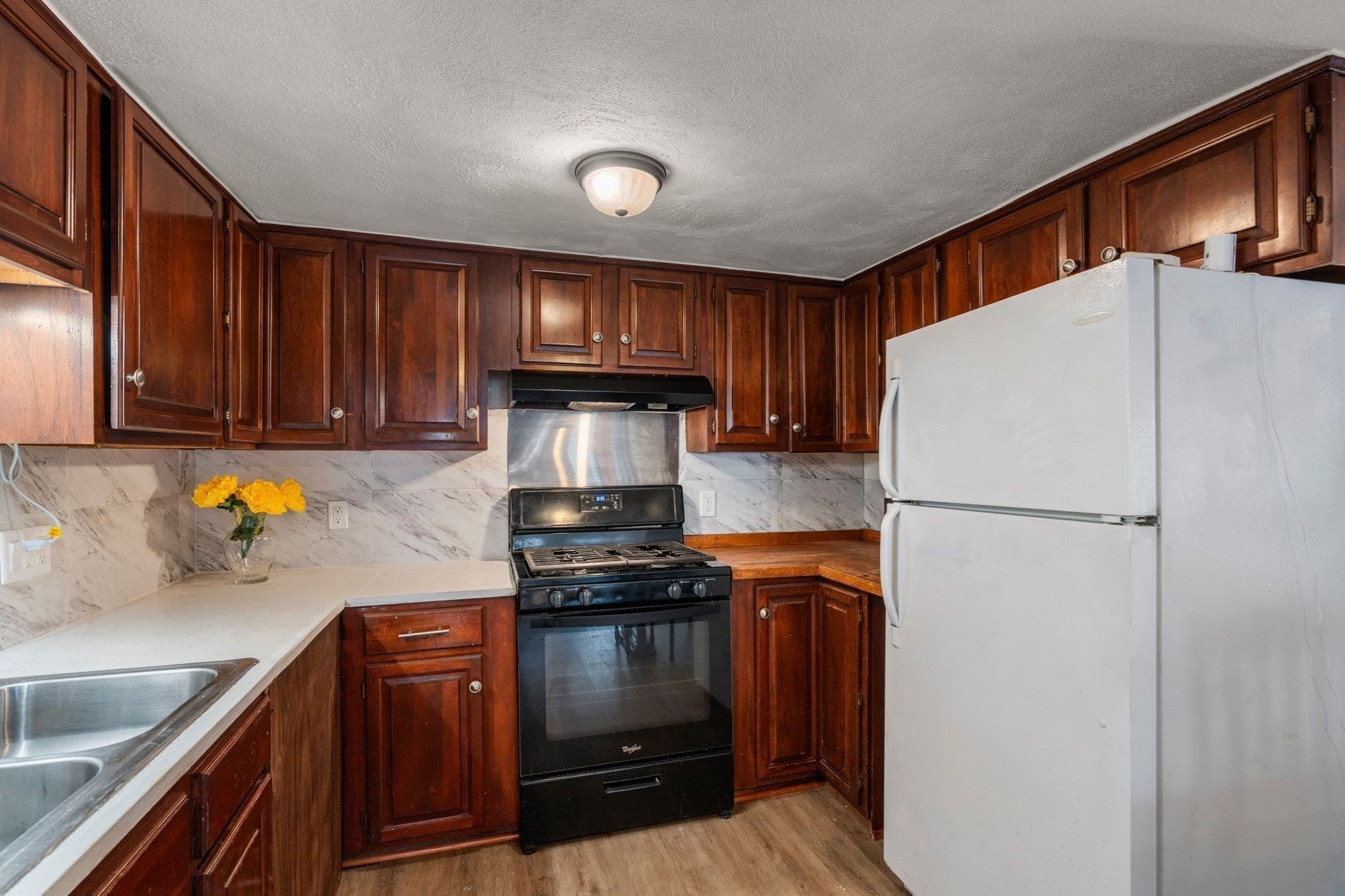 Single Family Residence at 33 Plant Rd, Waltham MA 02451, photo 22 of 41