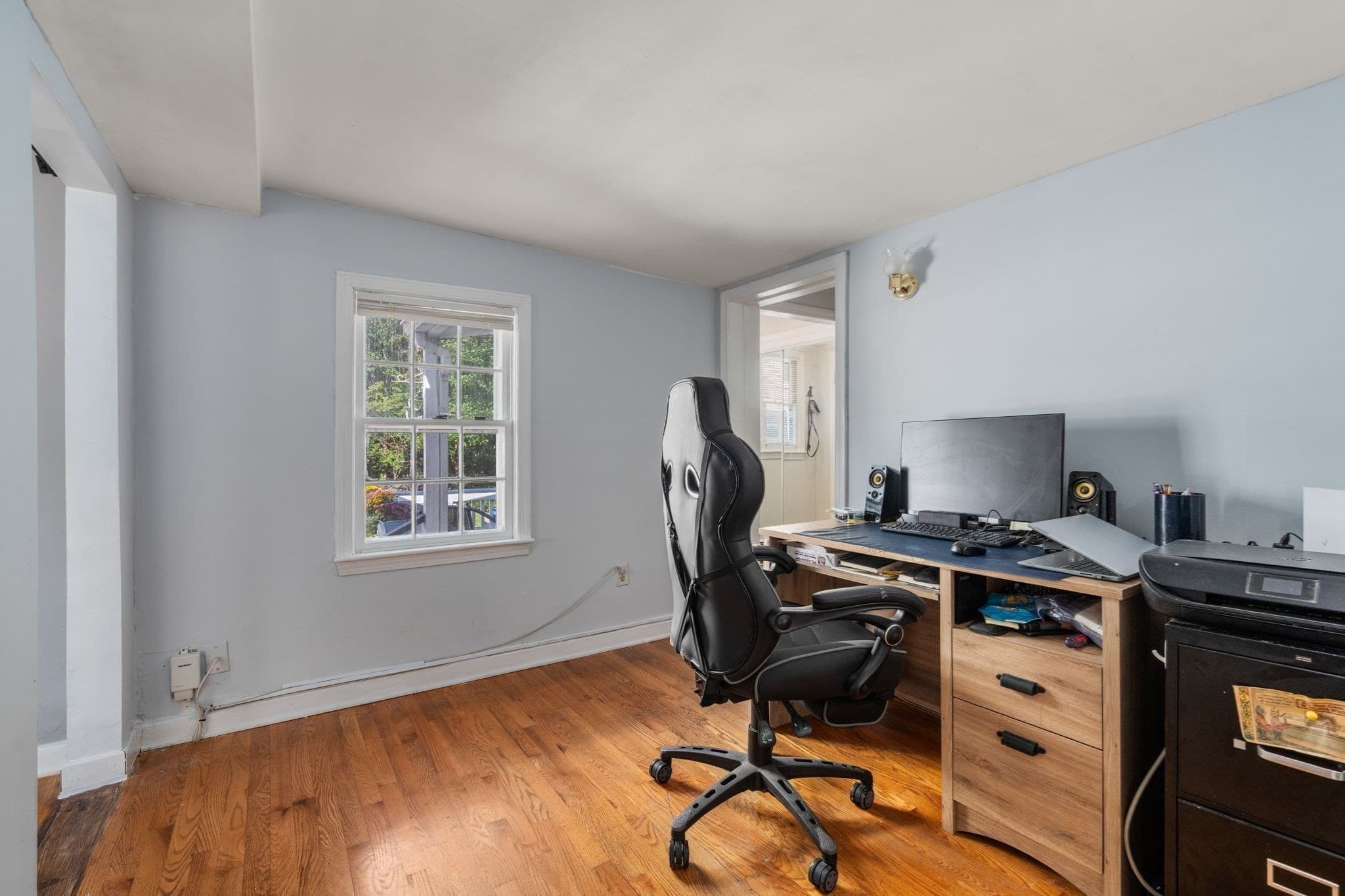 Single Family Residence at 33 Plant Rd, Waltham MA 02451, photo 9 of 41