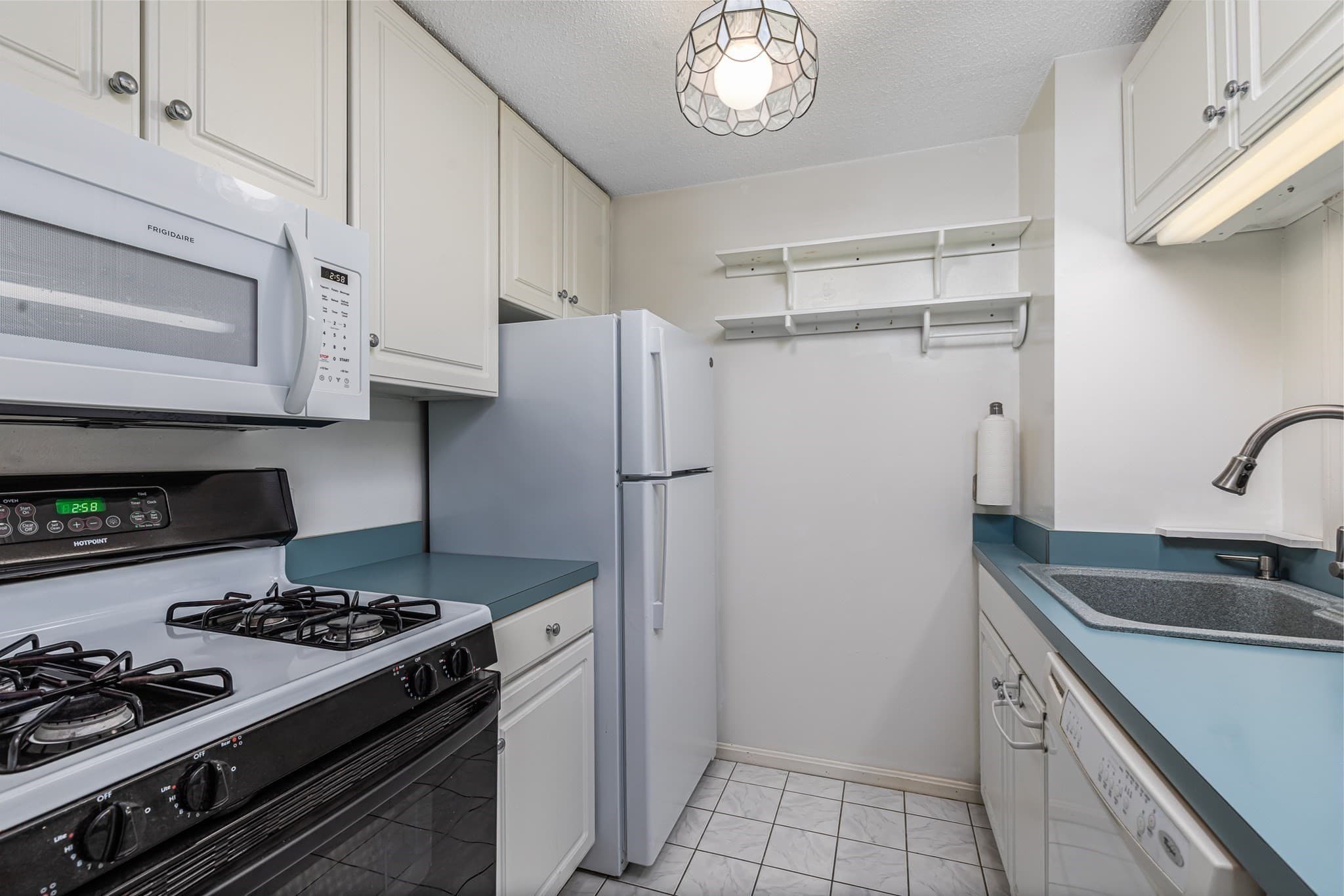 Condominium at 535 Haverhill St. # 8, Rowley MA 01969, photo 6 of 22