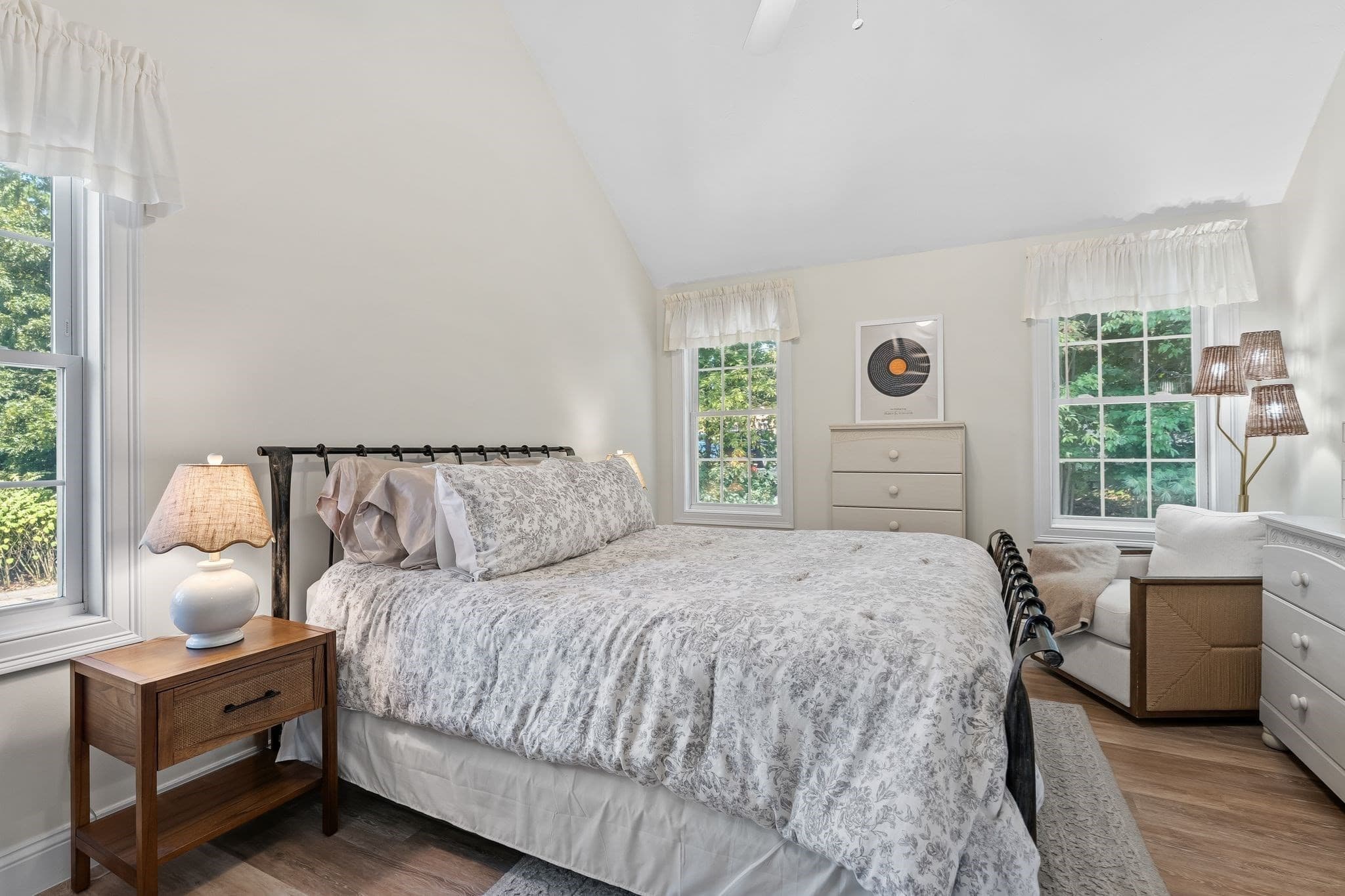 Condominium at 864 Brockton Ave # 864, Abington MA 02351, Abington, photo 17 of 36