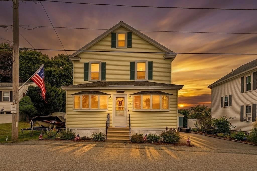 Single Family Residence at 22 Harwood Street, North Andover MA 01845, North Andover, photo 4 of 37