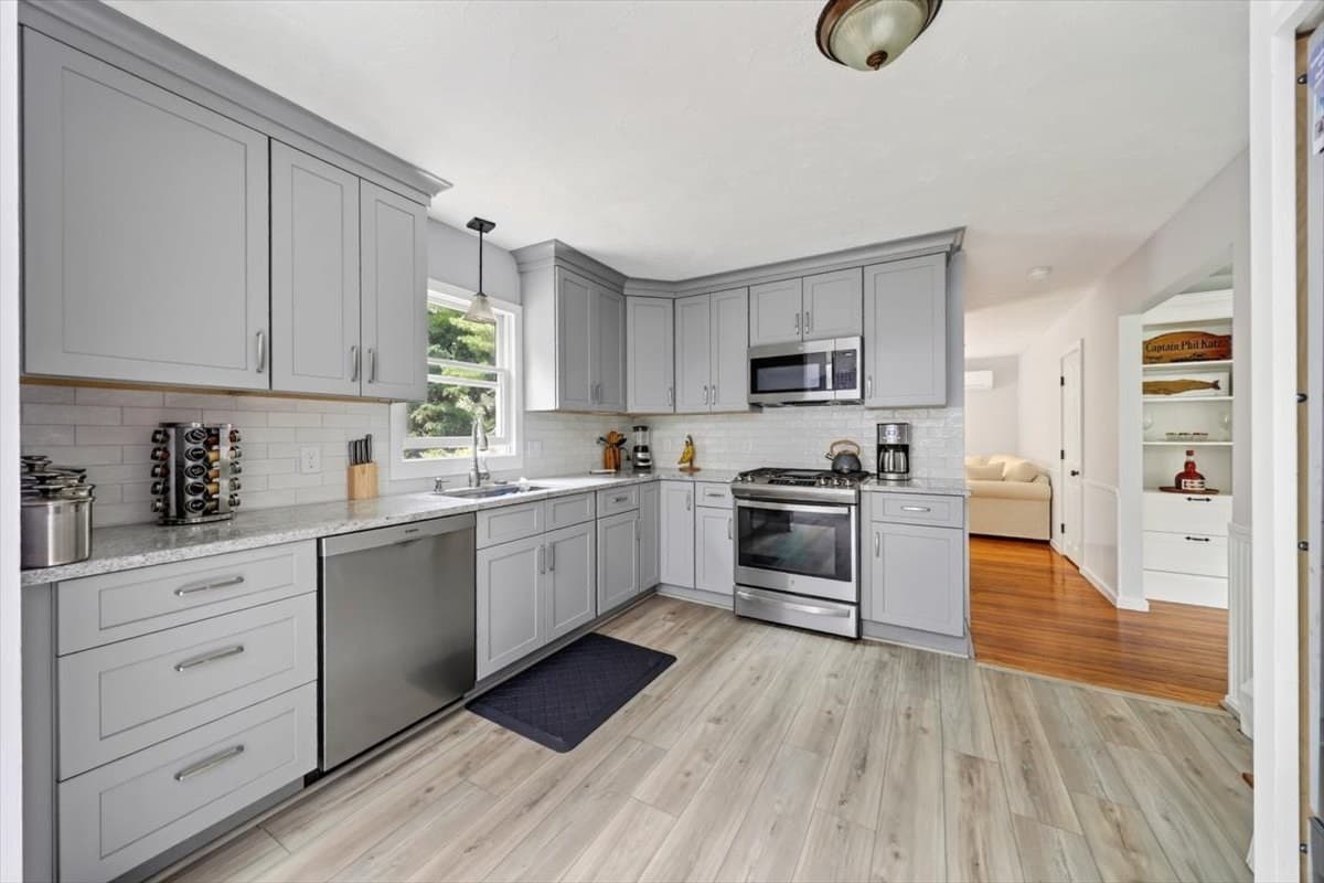 Single Family Residence at 403 Country Way, Scituate MA 02066, Scituate, photo 8 of 26