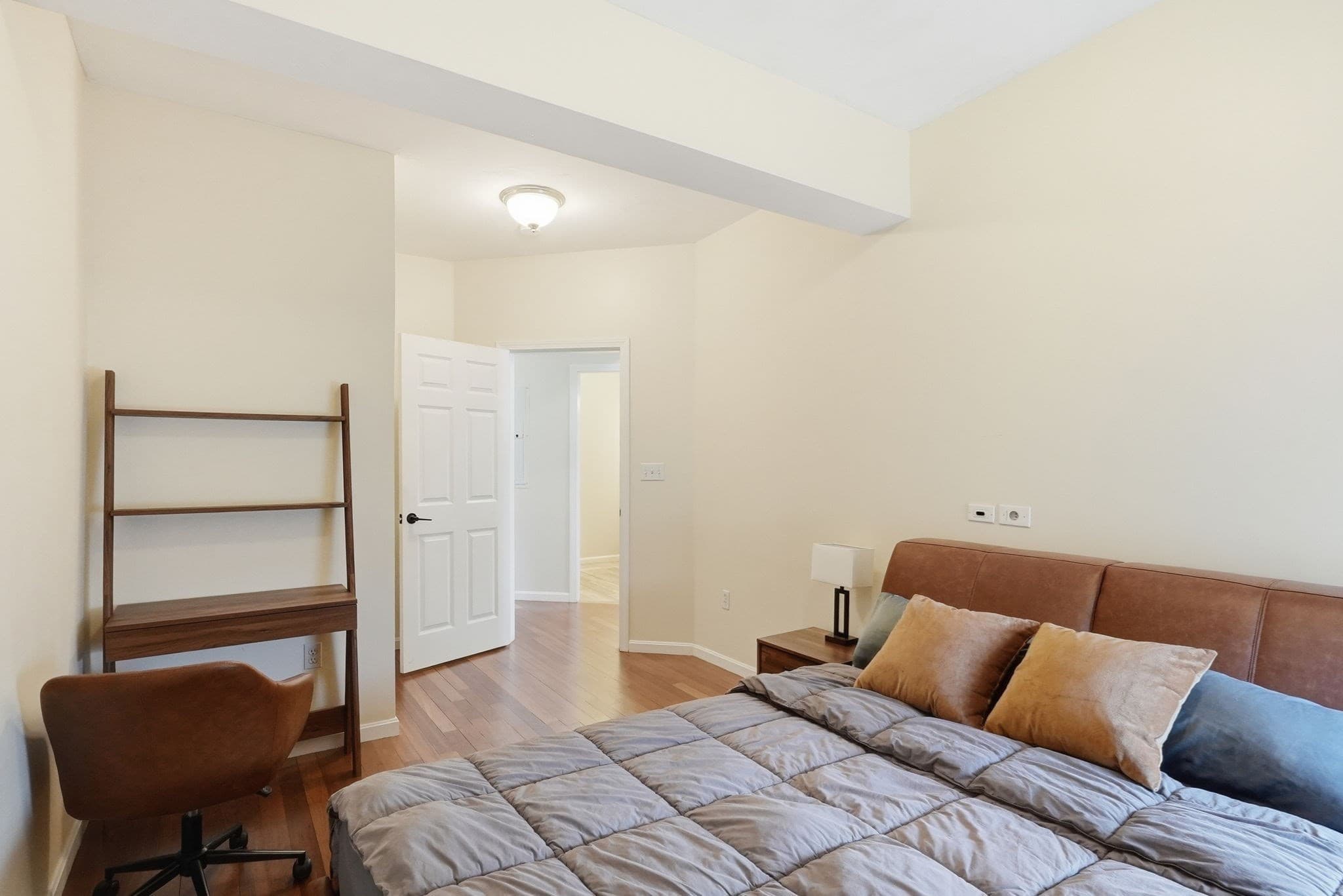 Condominium at 841 Saratoga St, Boston MA 02128, Boston, photo 13 of 27