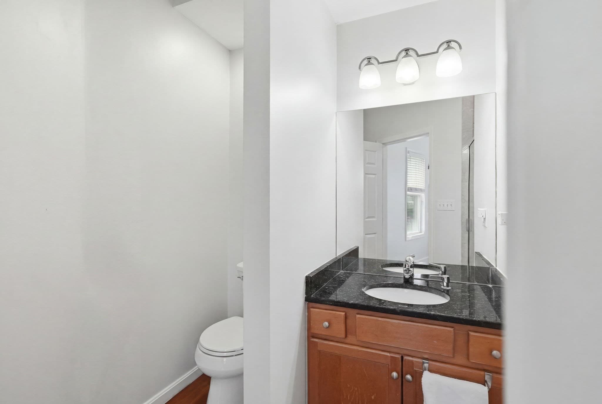 Condominium at 841 Saratoga St, Boston MA 02128, Boston, photo 10 of 27