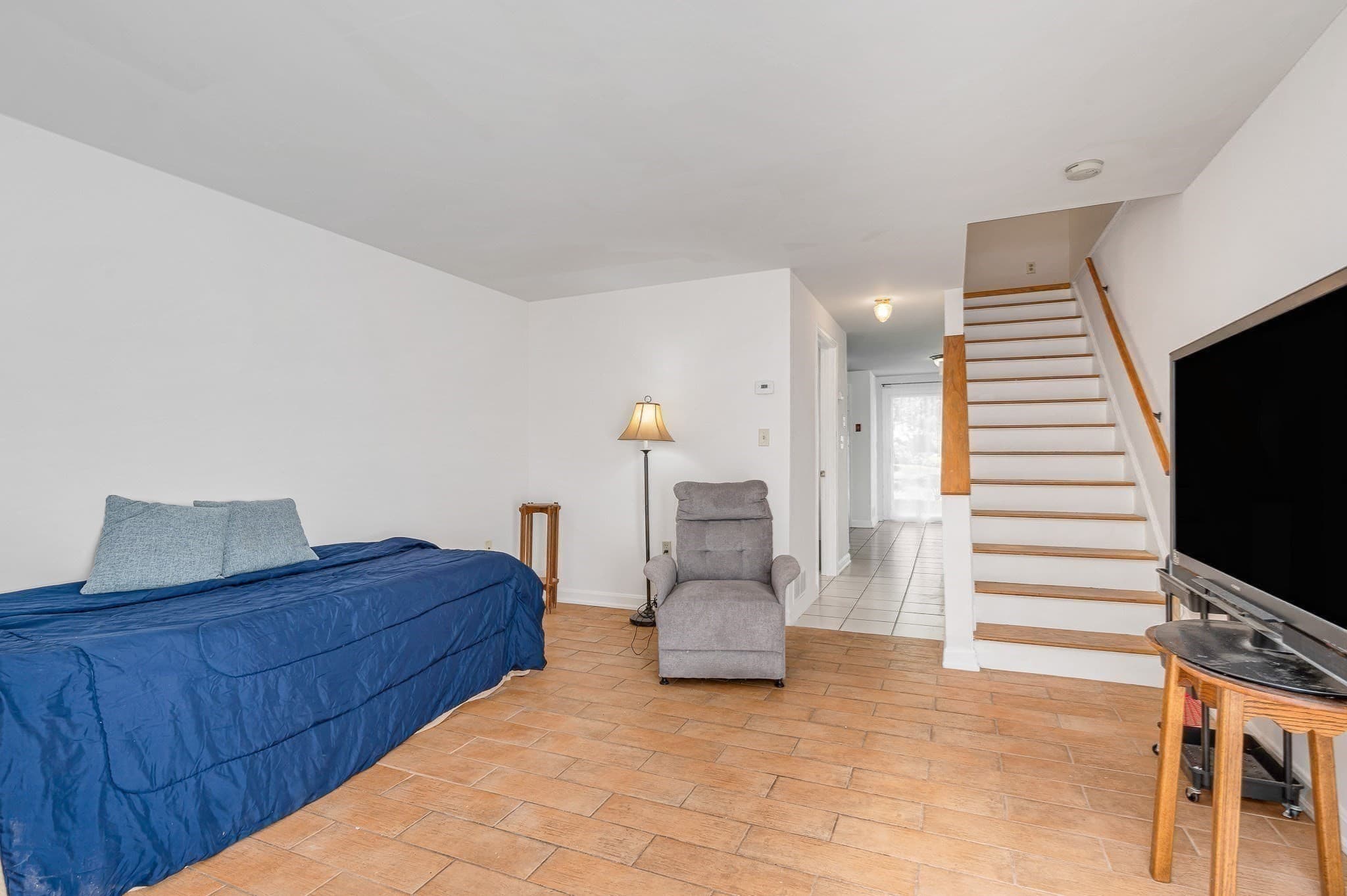 Condominium at 74 Roper St # F, Lowell MA 01852, photo 6 of 23