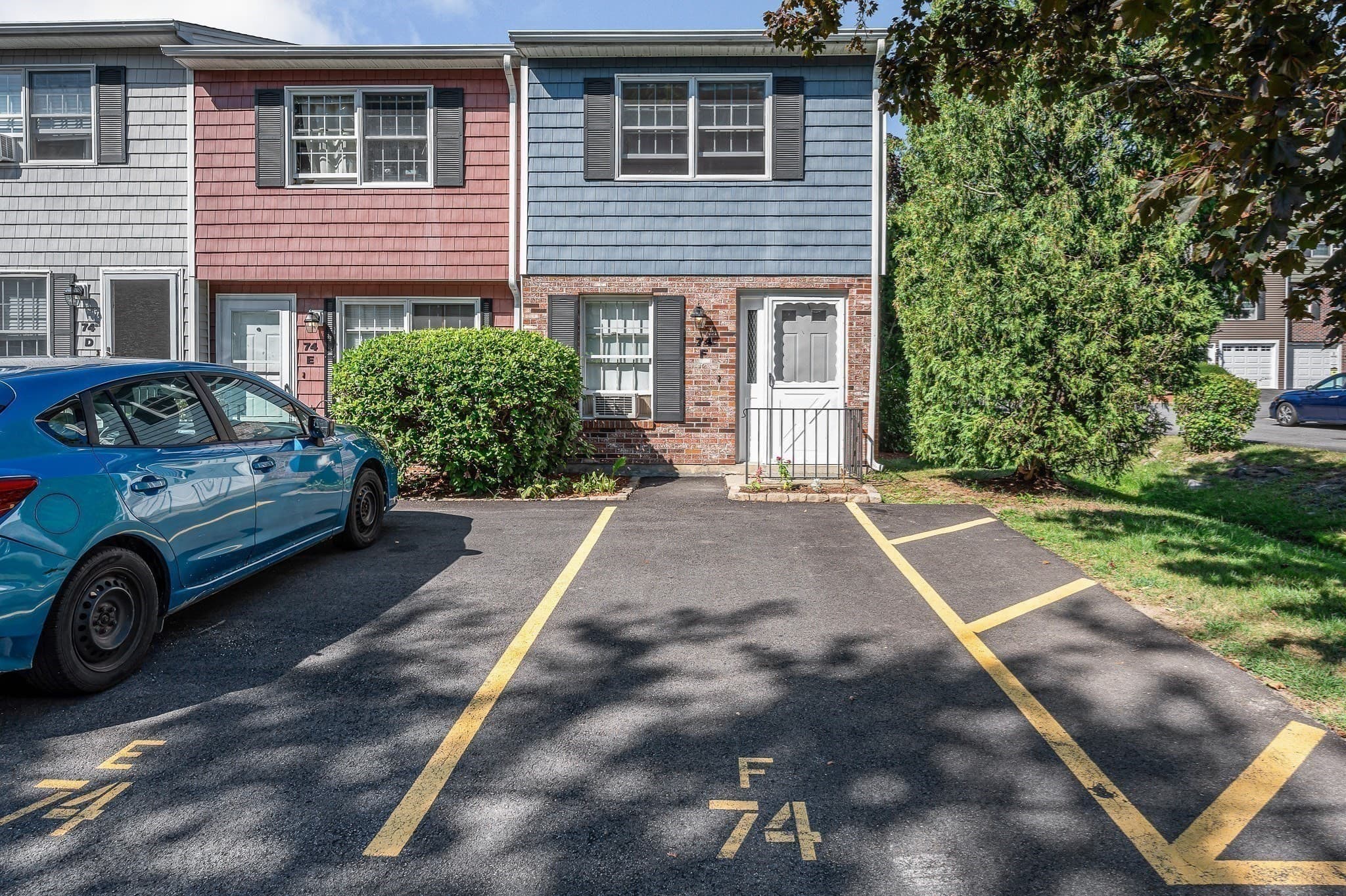 74 Roper St # F, Lowell MA 01852