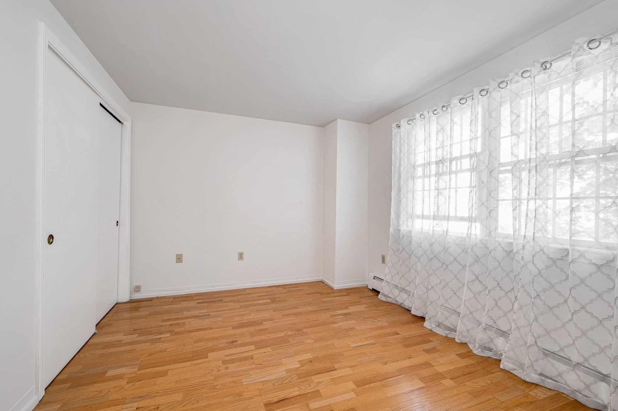Condominium at 74 Roper St # F, Lowell MA 01852, photo 10 of 23