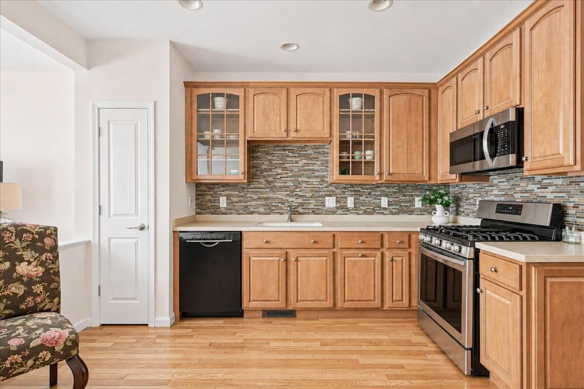 Condominium at 40 Stonebridge Dr # 40, Hanson MA 02341, Hanson, photo 6 of 37